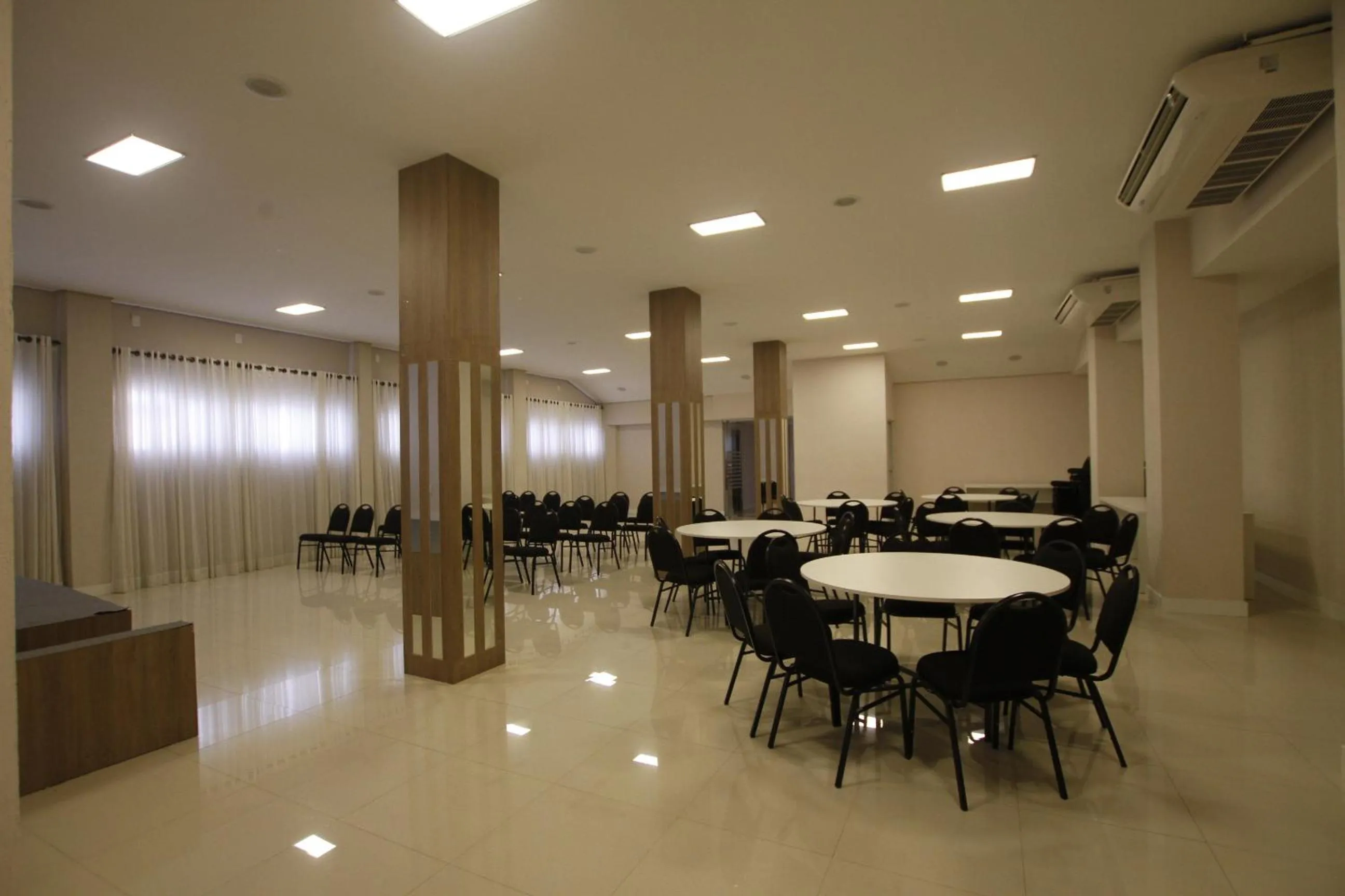 Banquet/Function facilities in Klein Ville Dois Irmãos