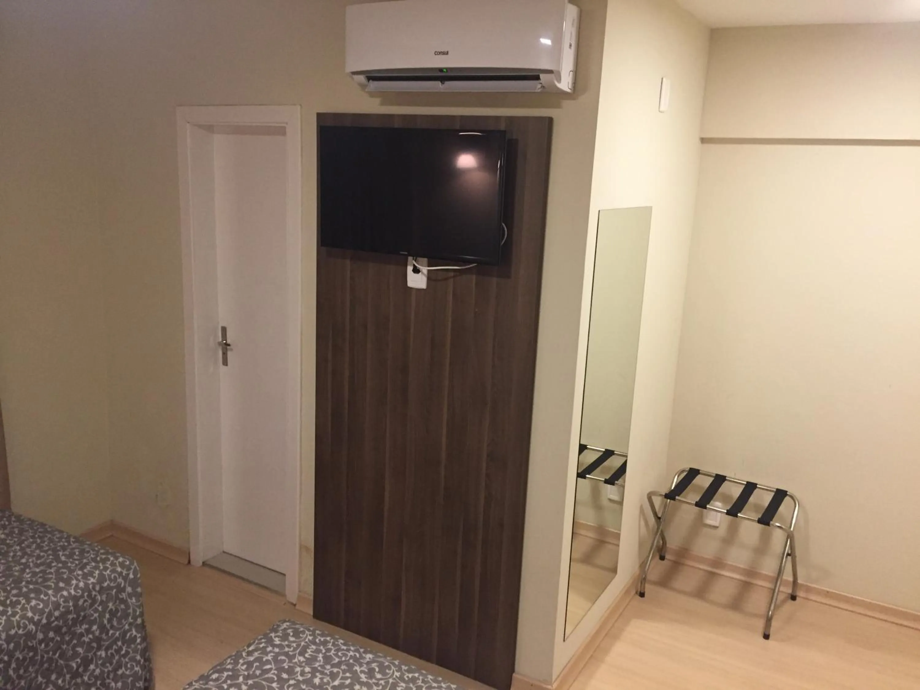 Photo of the whole room in Klein Ville Dois Irmãos