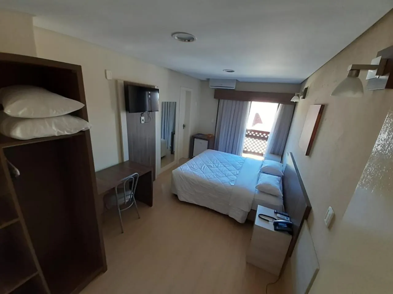 Photo of the whole room, Bed in Klein Ville Dois Irmãos