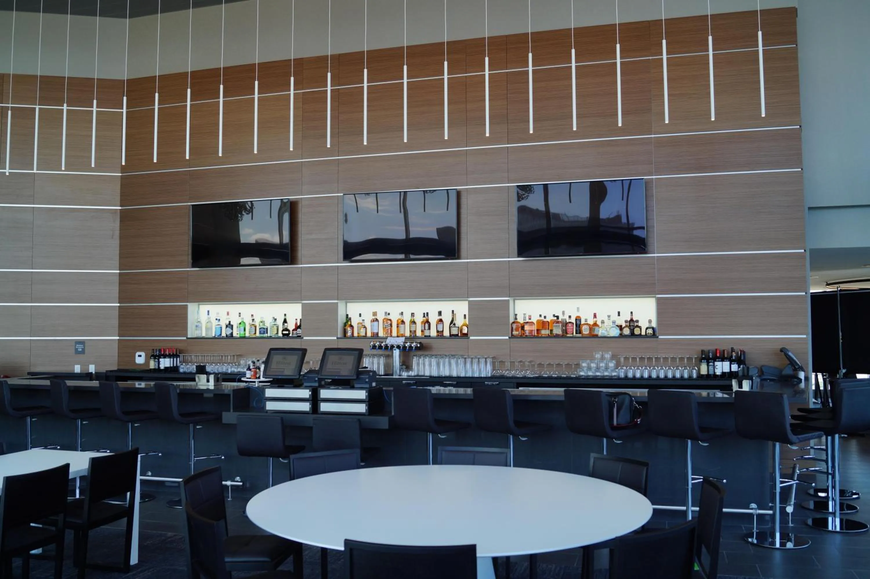 Restaurant/places to eat in Hilton Cleveland Downtown