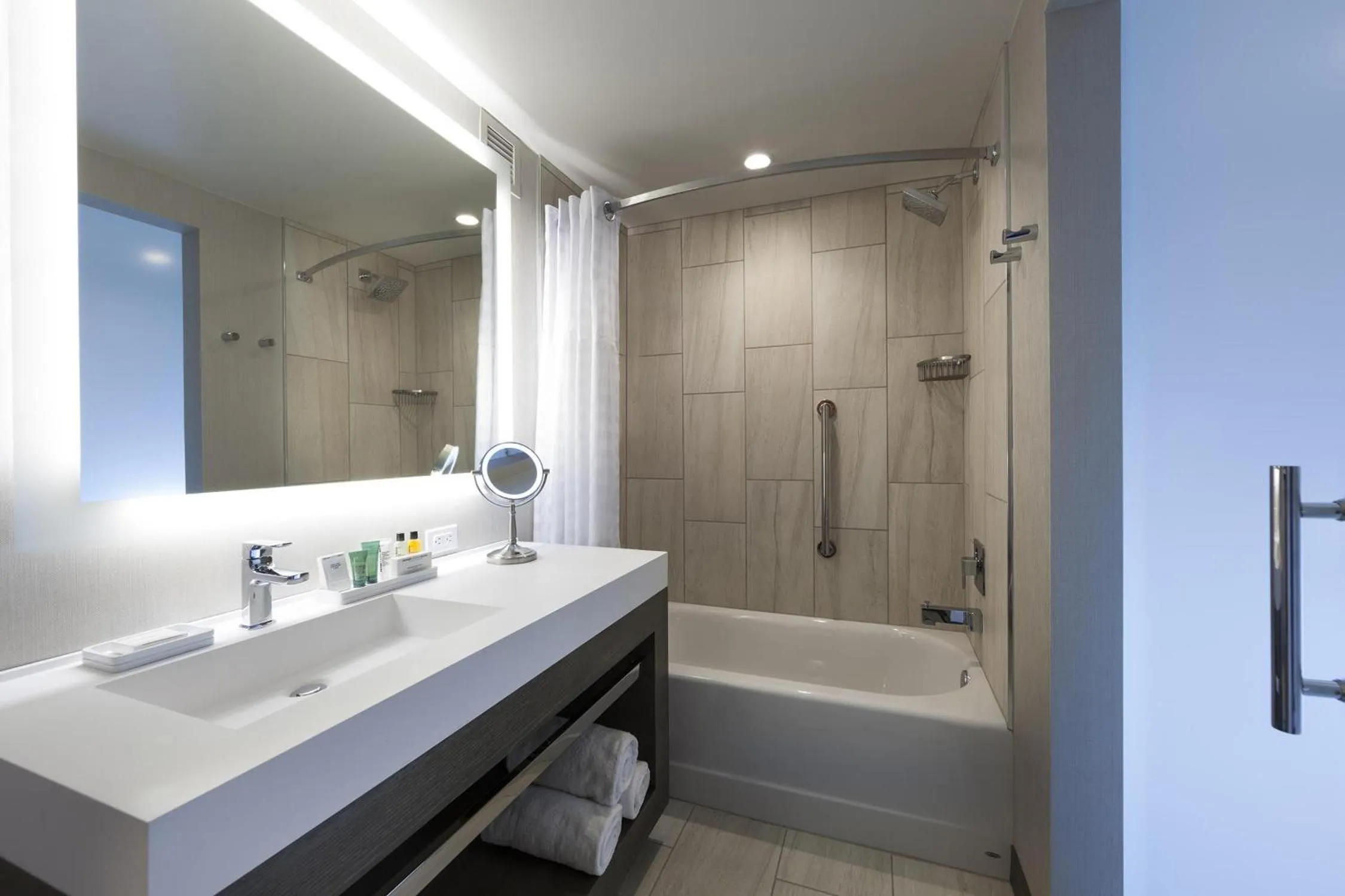 Bathroom in Hilton Cleveland Downtown