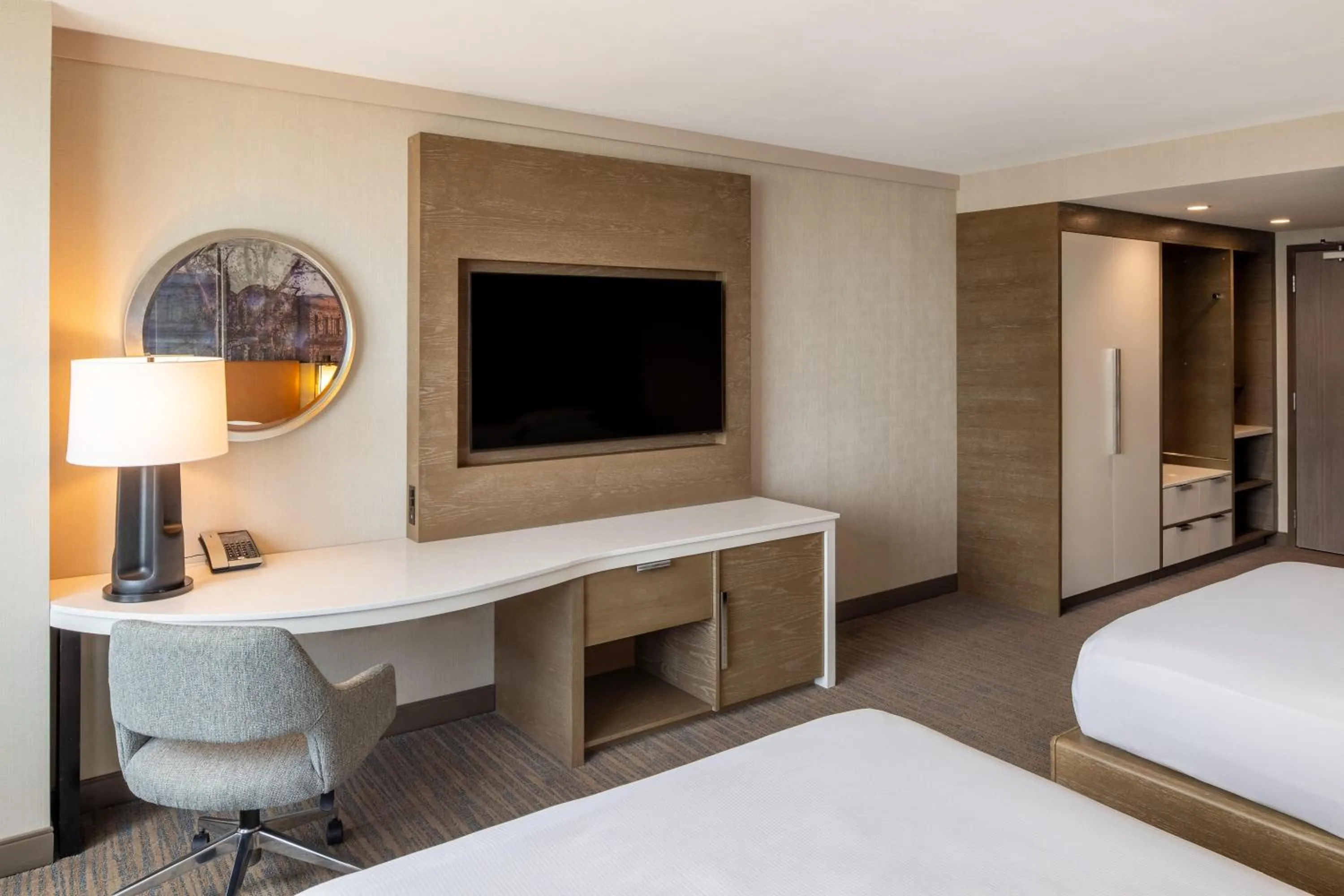 Bedroom, Bed in Hilton Cleveland Downtown