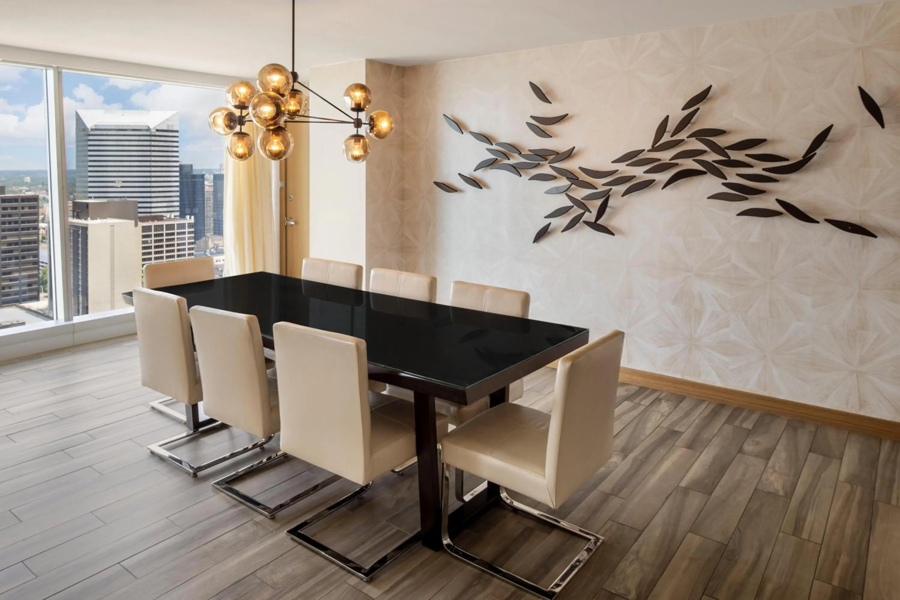 Photo of the whole room in Hilton Cleveland Downtown