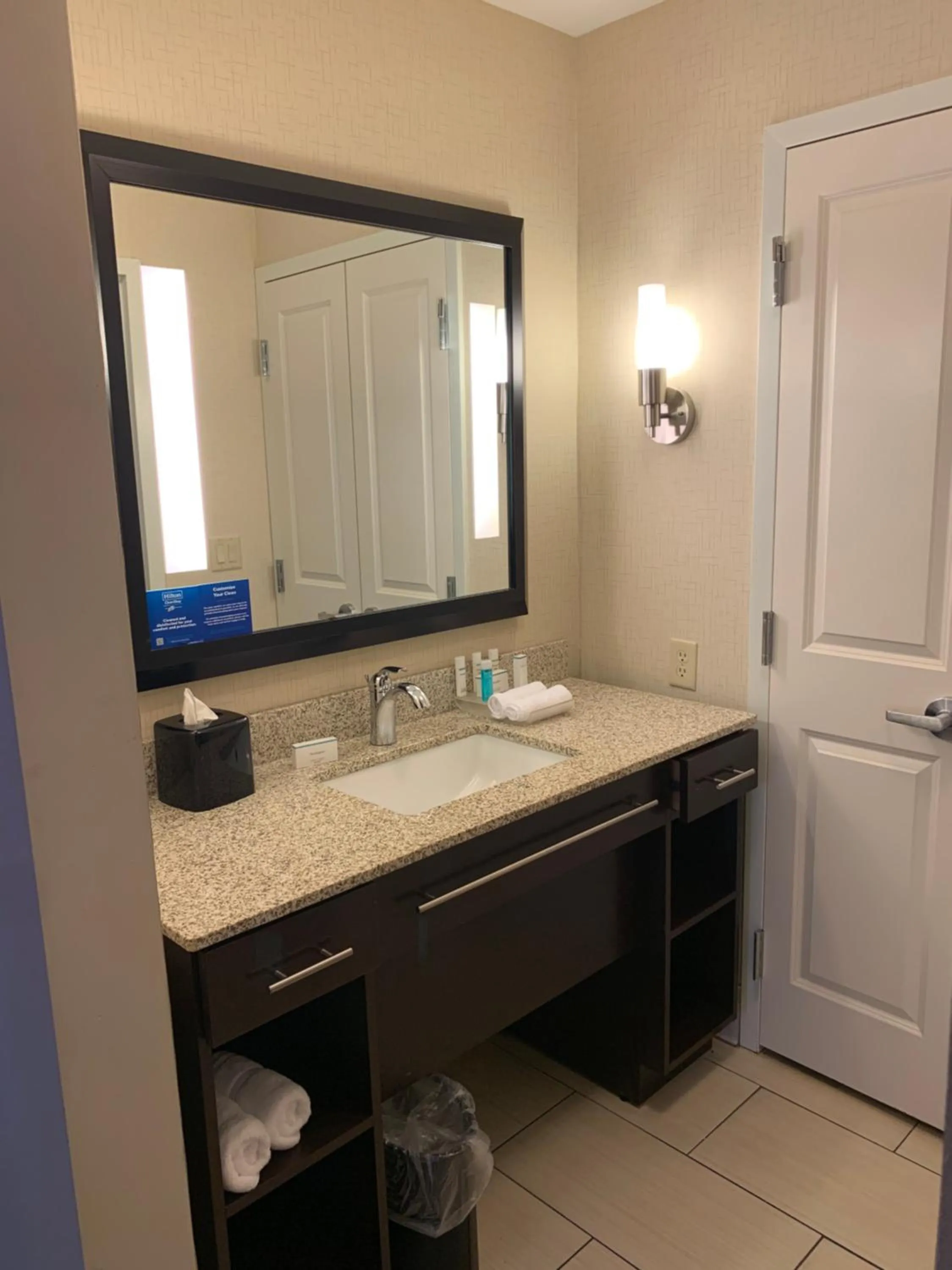 Bathroom in Homewood Suites by Hilton Munster