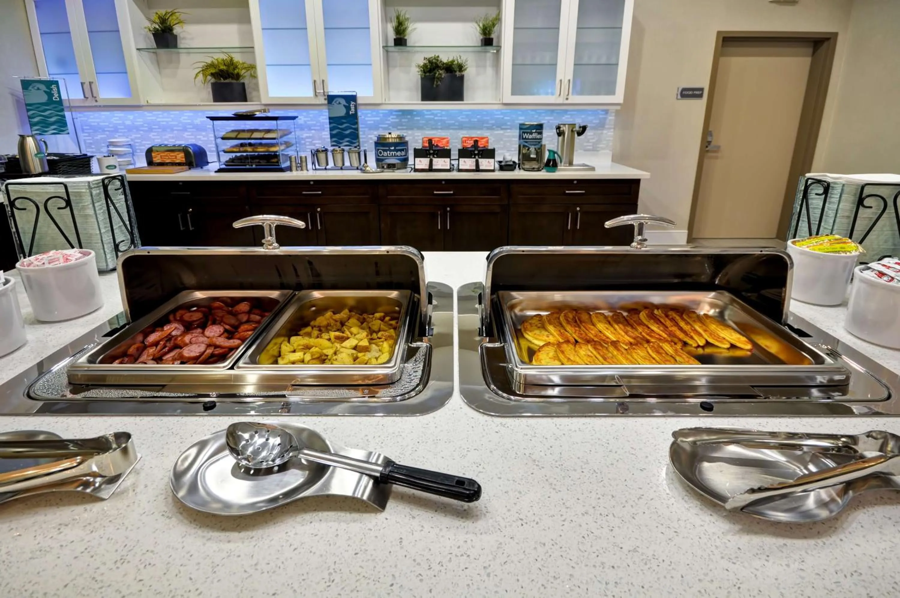 Dining area in Homewood Suites by Hilton New Braunfels