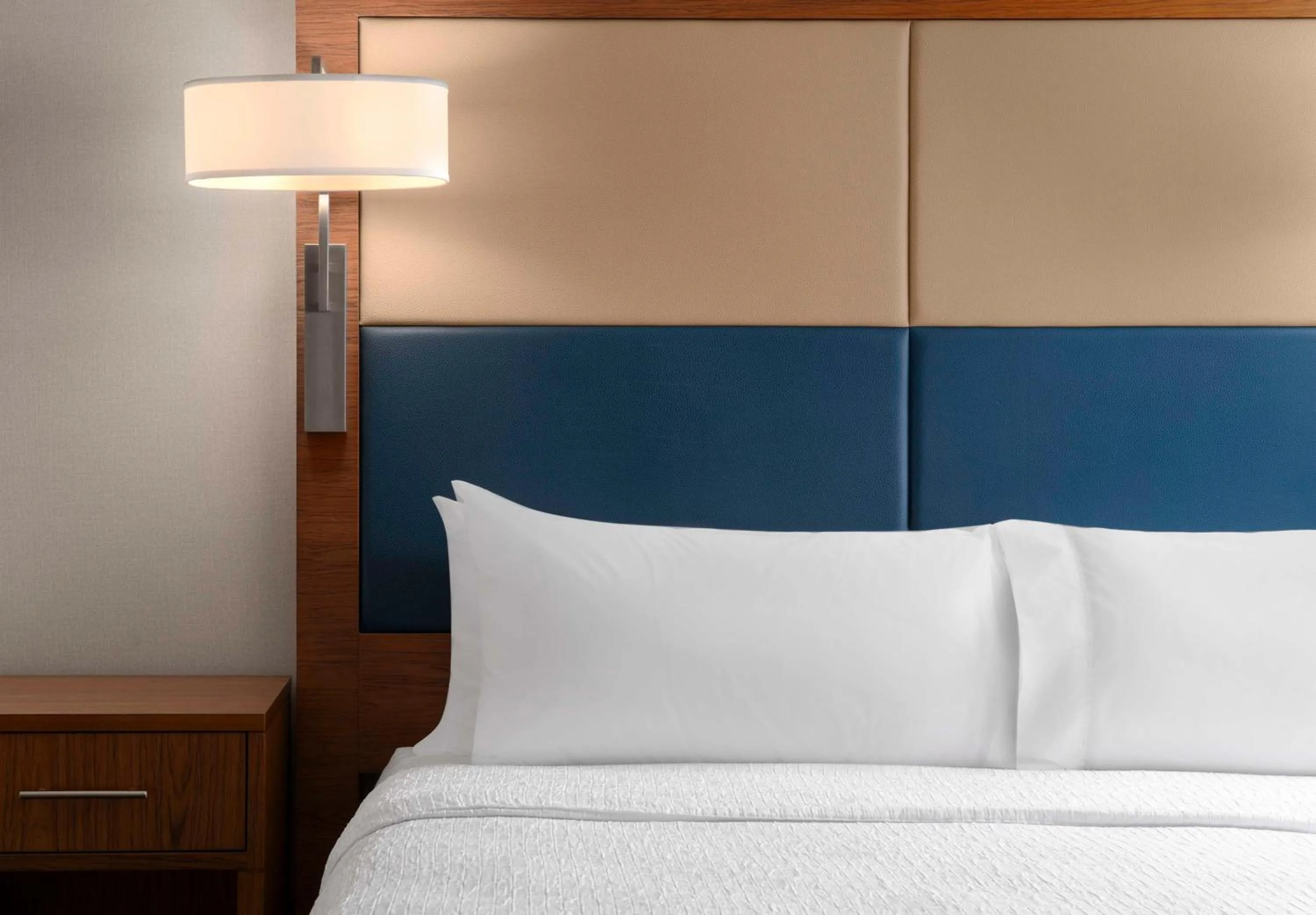 Bed in Homewood Suites by Hilton Boston Brookline-Longwood Medical