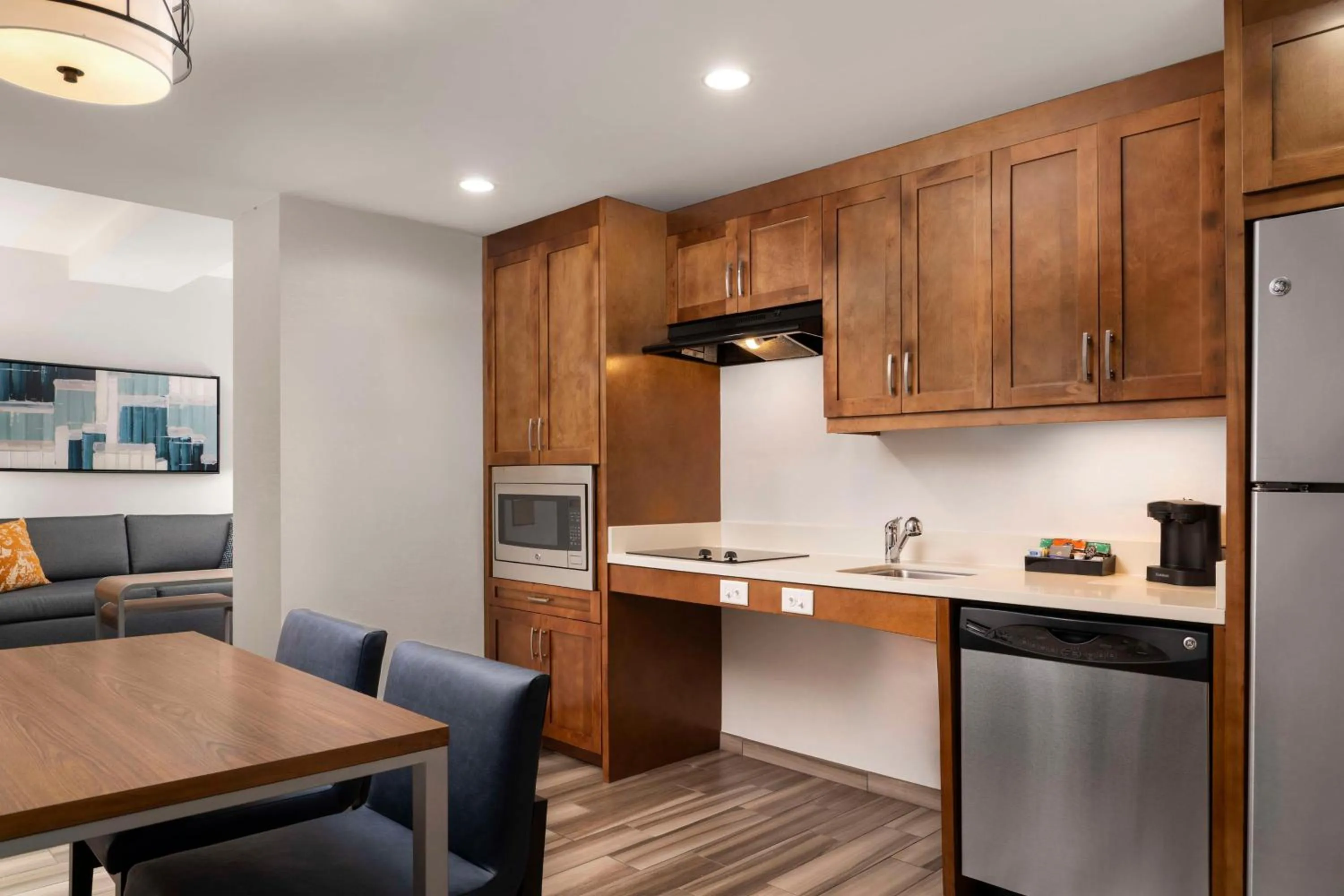 Kitchen or kitchenette in Homewood Suites by Hilton Boston Brookline-Longwood Medical