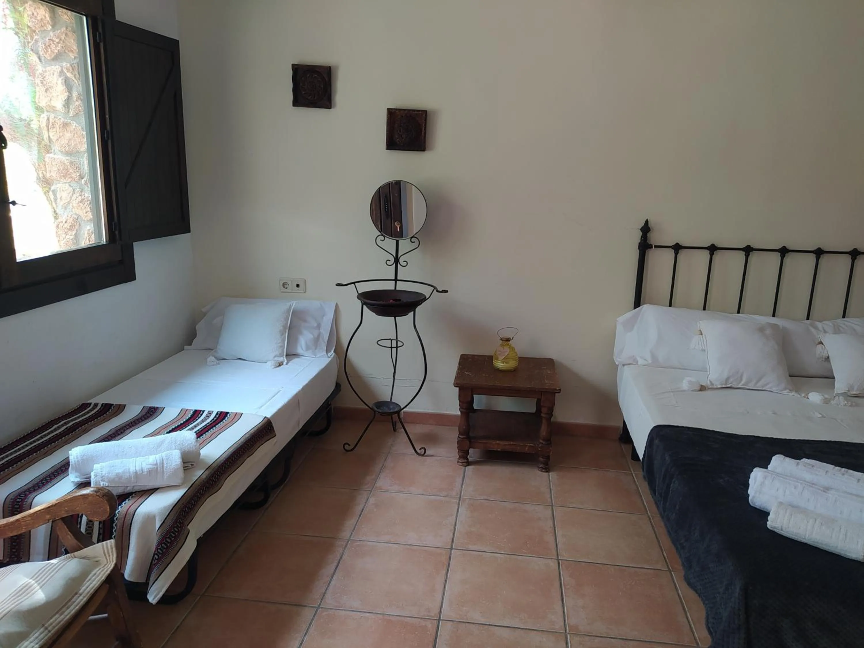 Bed in Hotel Rural La Marmita de Ahlam