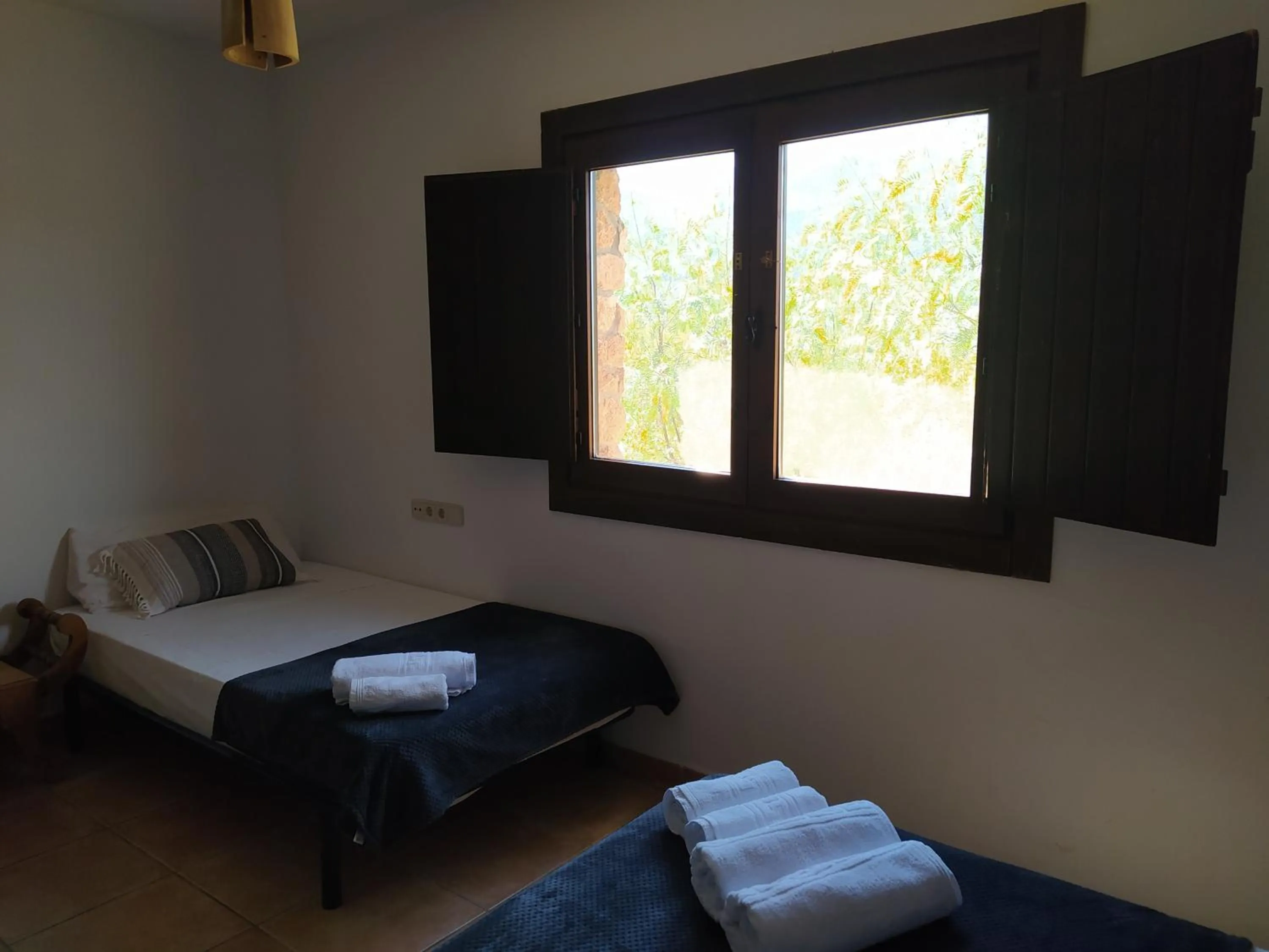 Bed in Hotel Rural La Marmita de Ahlam