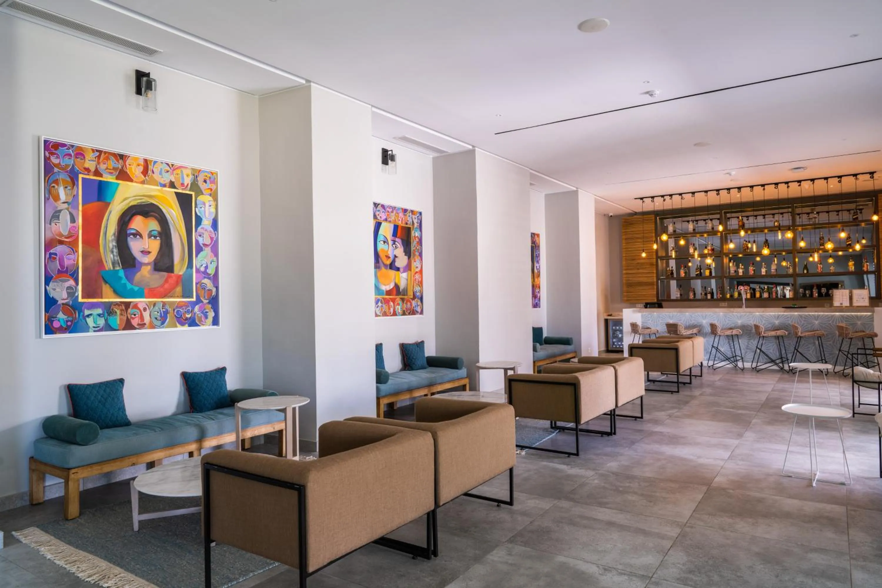 Lounge or bar in The Mirage Resort & SPA