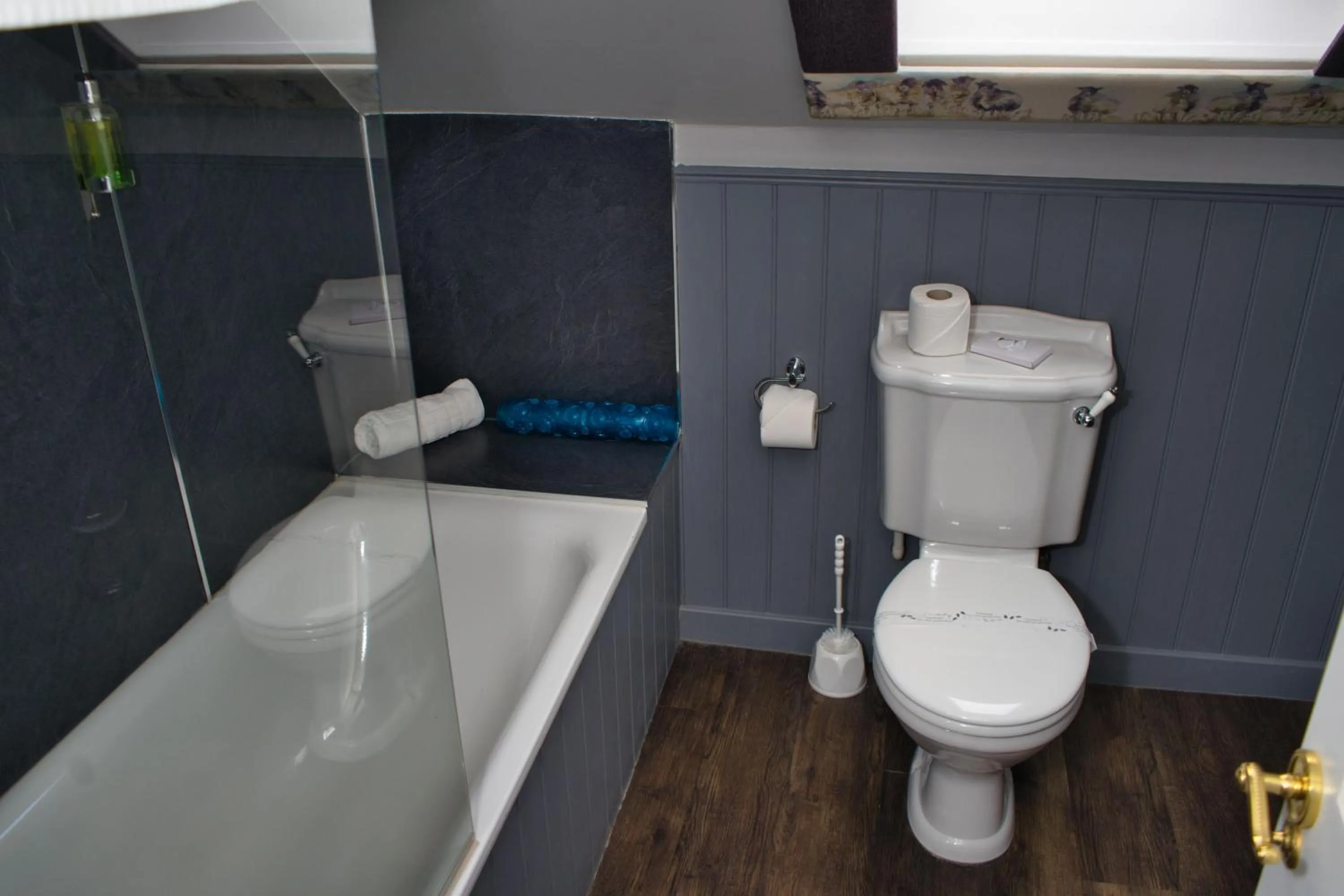 Bathroom in Glen Clova Hotel & Luxury Lodges