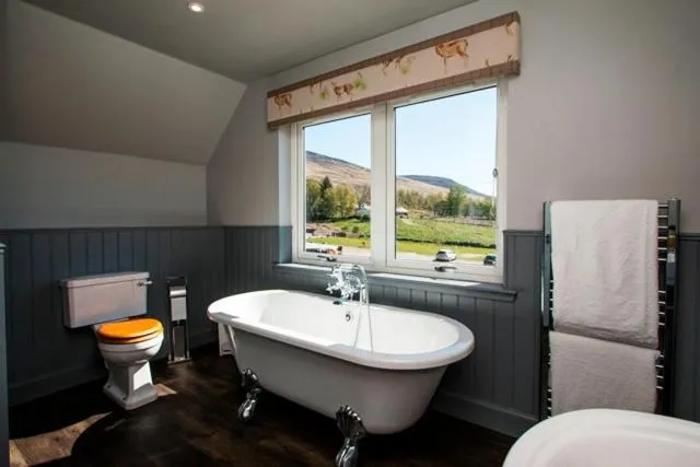 Bathroom in Glen Clova Hotel & Luxury Lodges