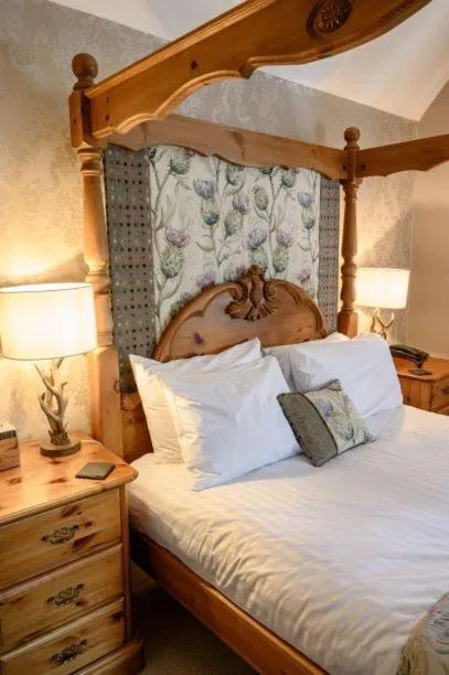 Bed in Glen Clova Hotel & Luxury Lodges