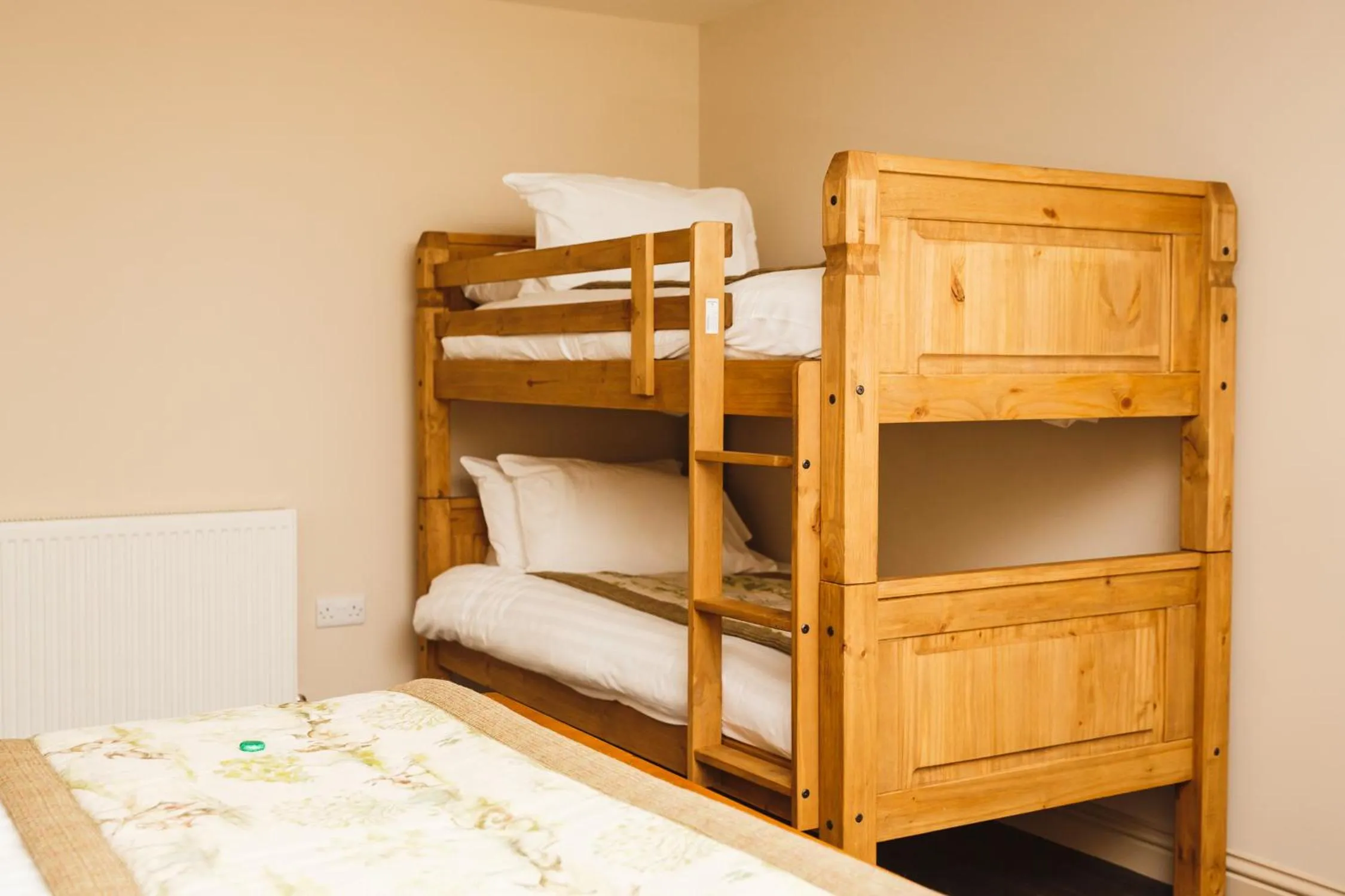 bunk bed, Bed in Glen Clova Hotel & Luxury Lodges