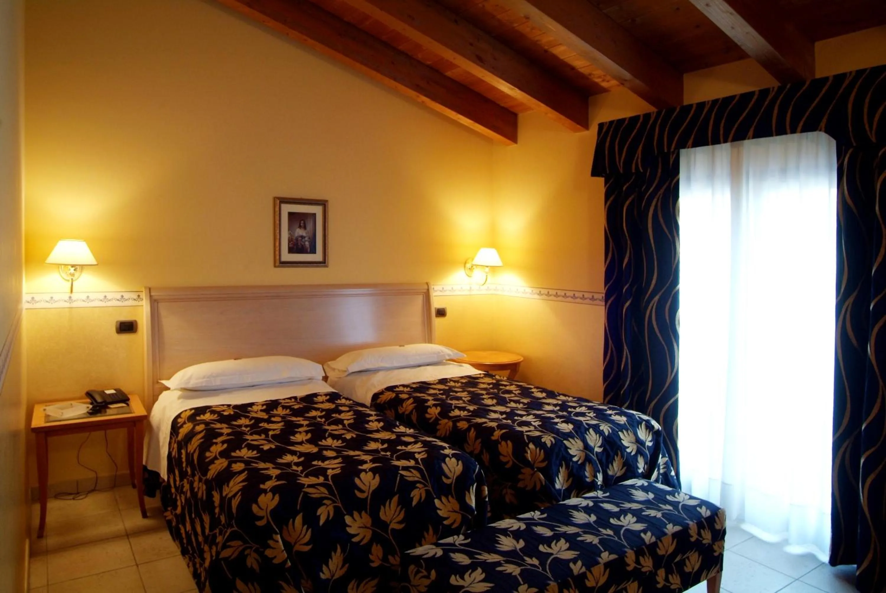 Bedroom, Bed in Hotel Ristorante Novecento