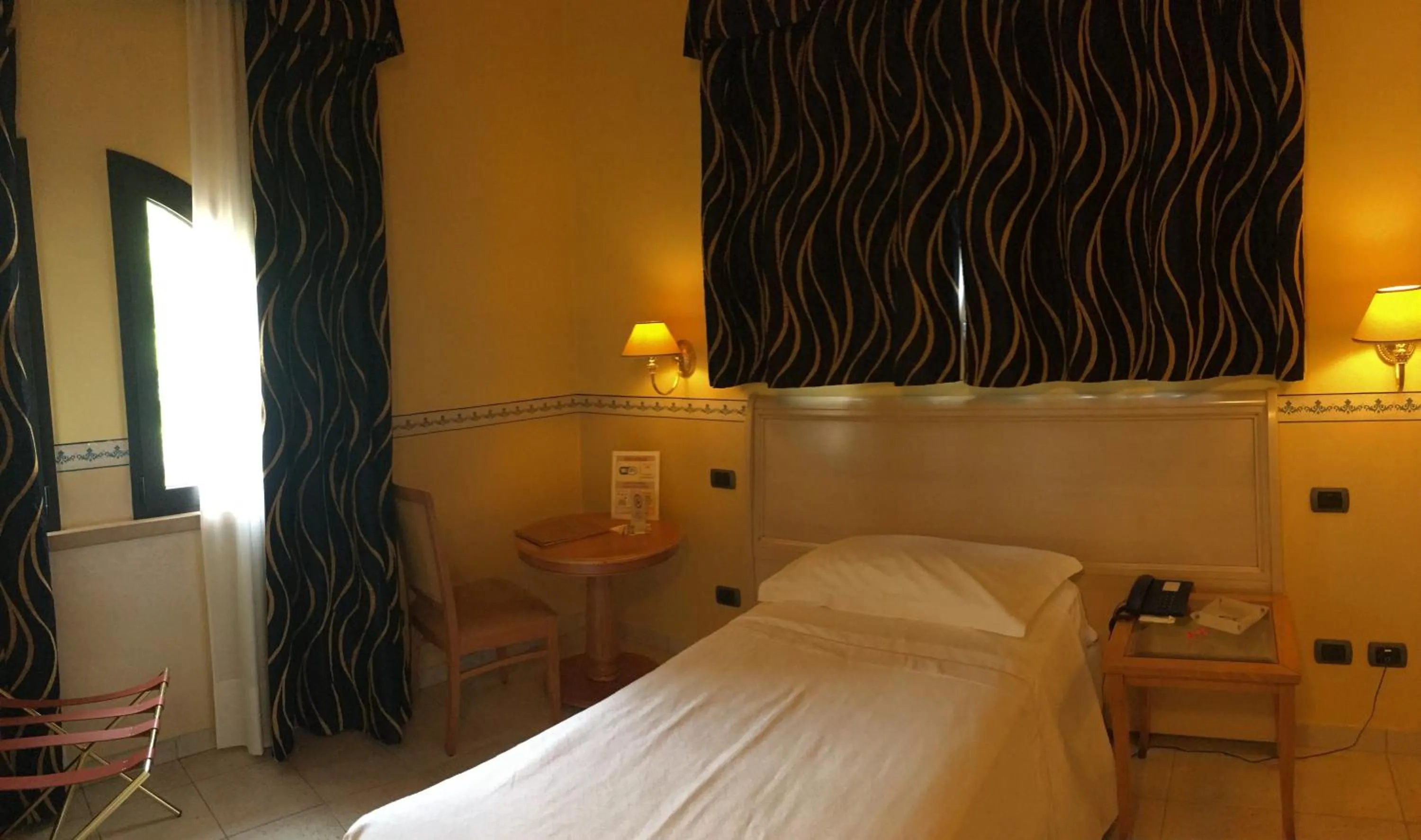 Bedroom, Bed in Hotel Ristorante Novecento