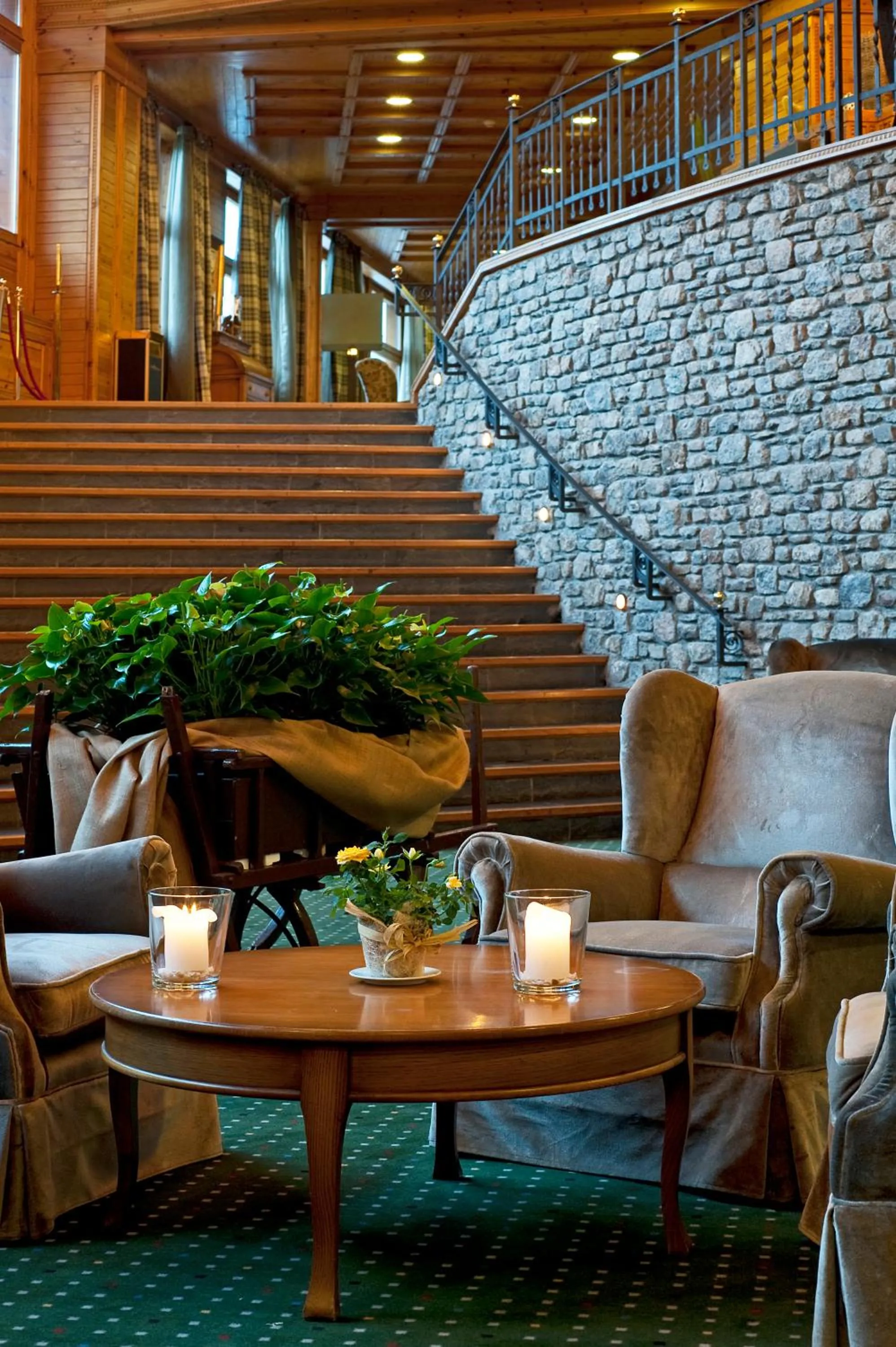 Communal lounge/ TV room in Sport Hotel Village