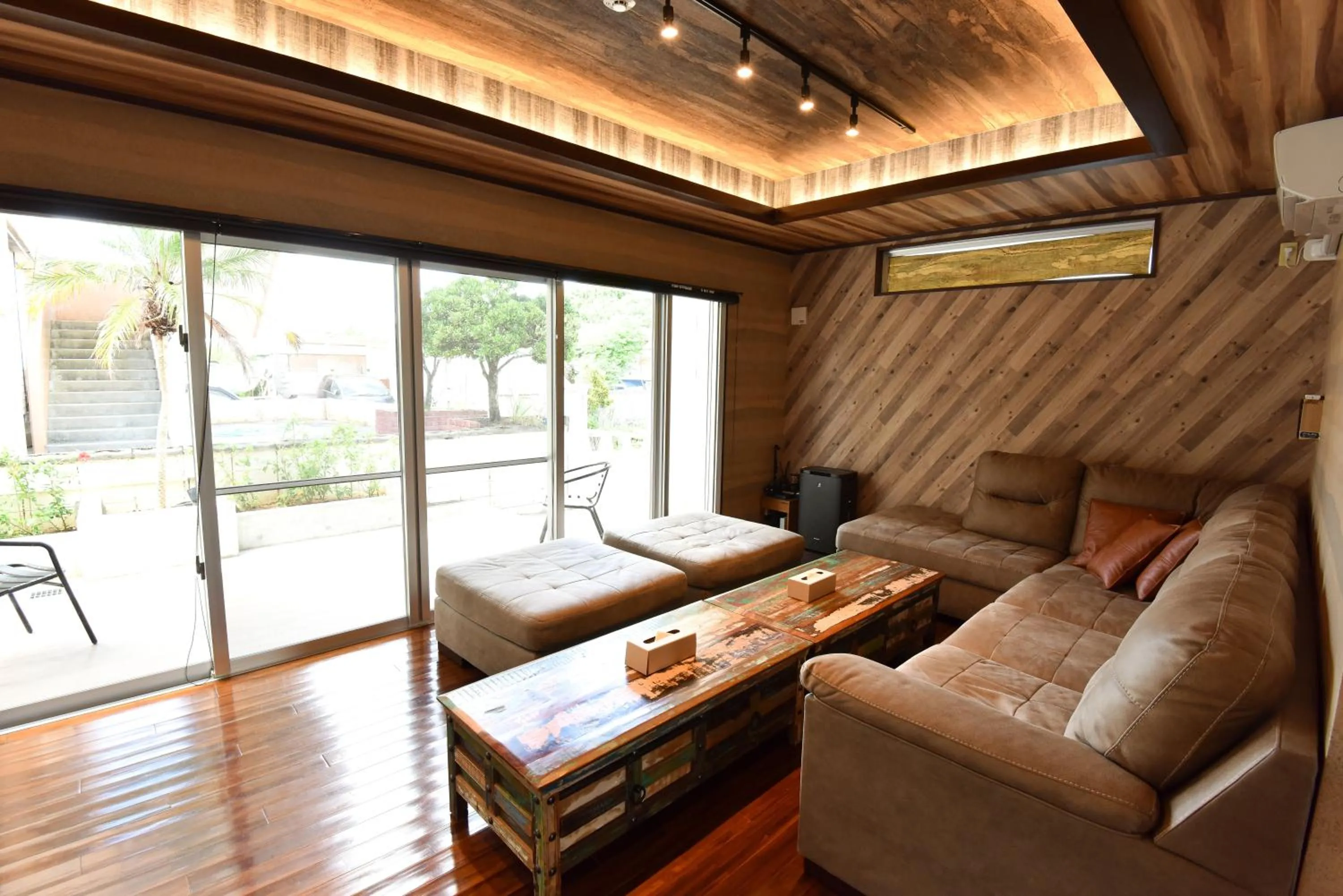 Living room, Bed in Seven Residence Music