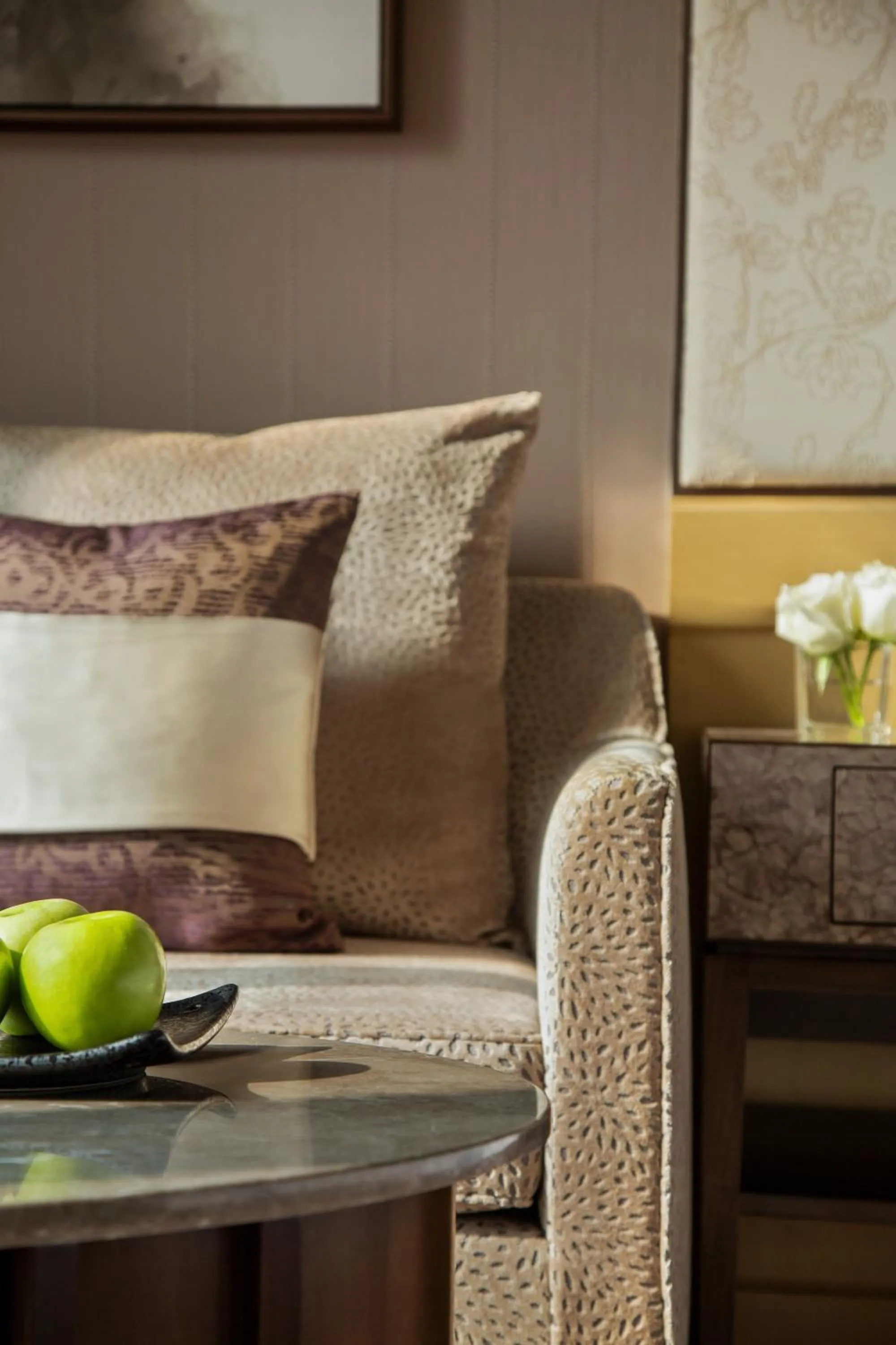 Decorative detail in Midtown Shangri-La, Hangzhou