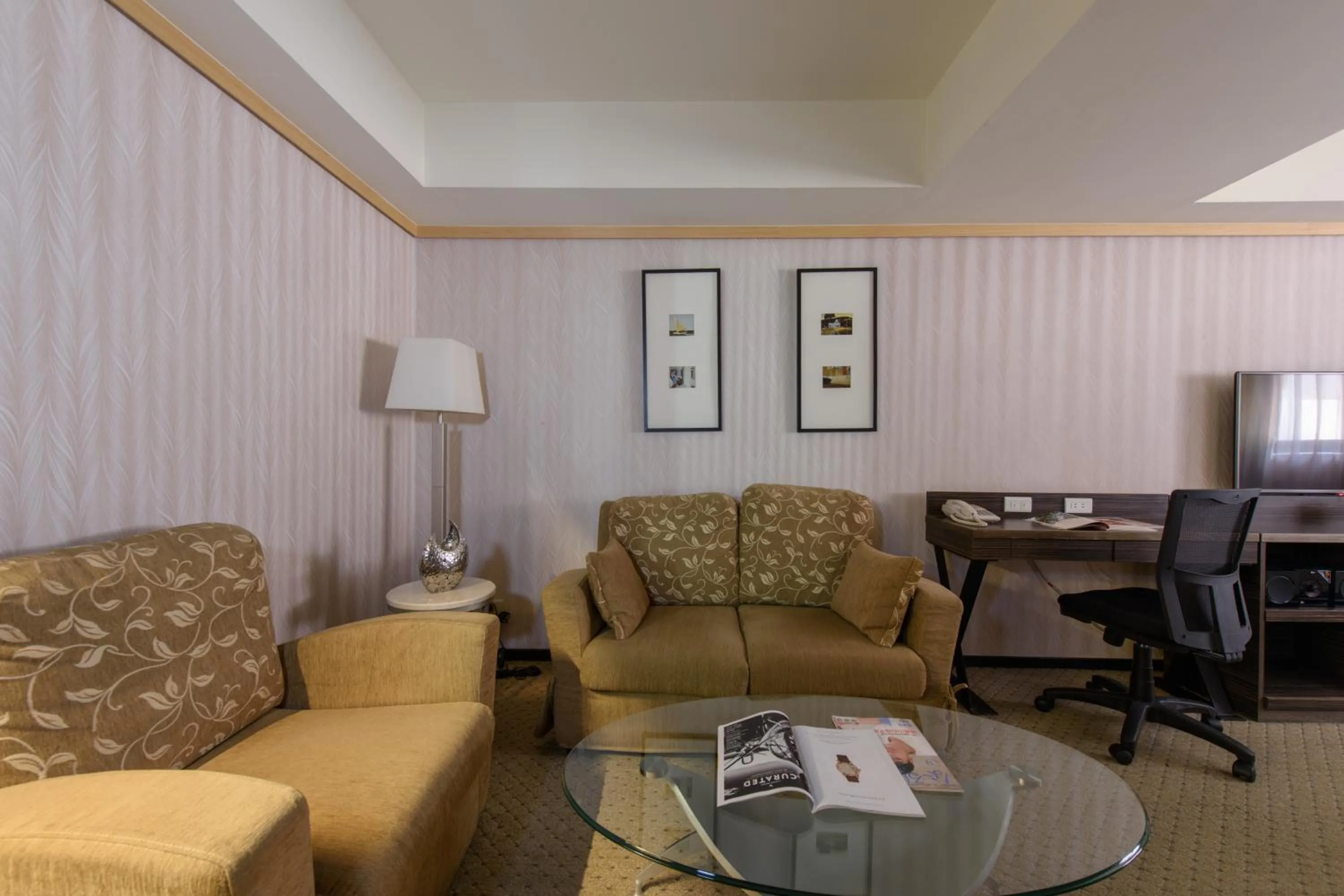 TV and multimedia in K Hotel Taipei