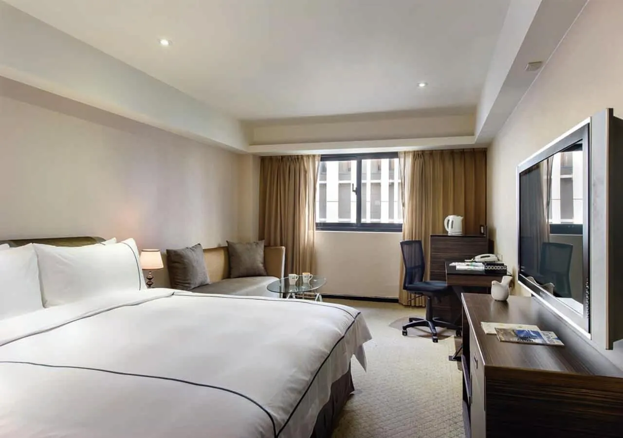 Photo of the whole room, Bed in K Hotel Taipei