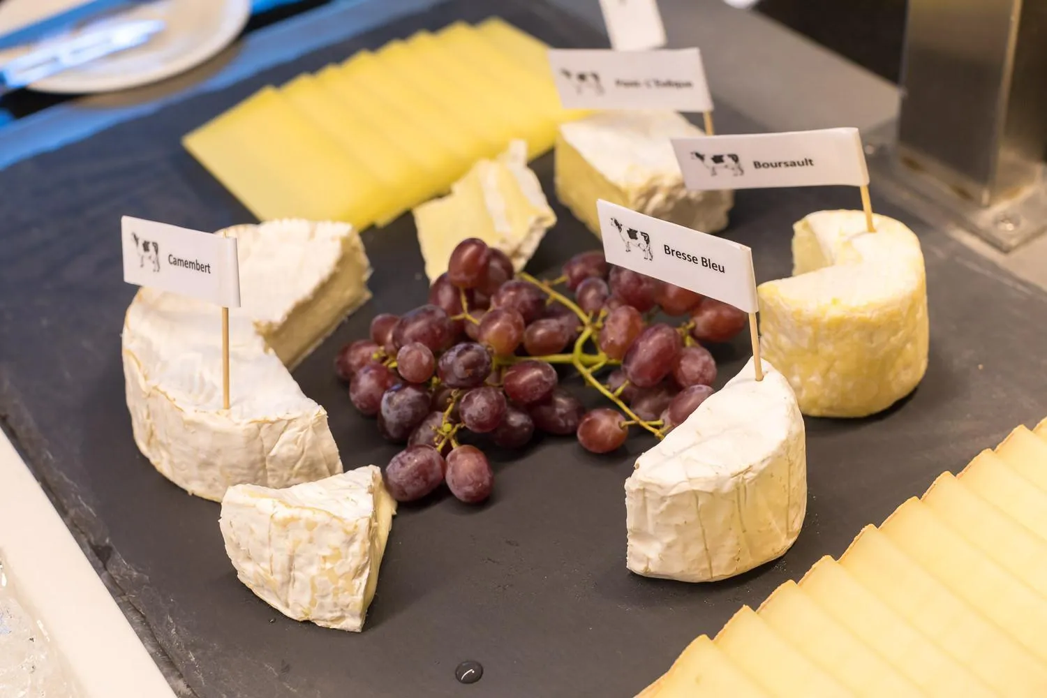 Buffet breakfast in Hotel Kettenbrücke