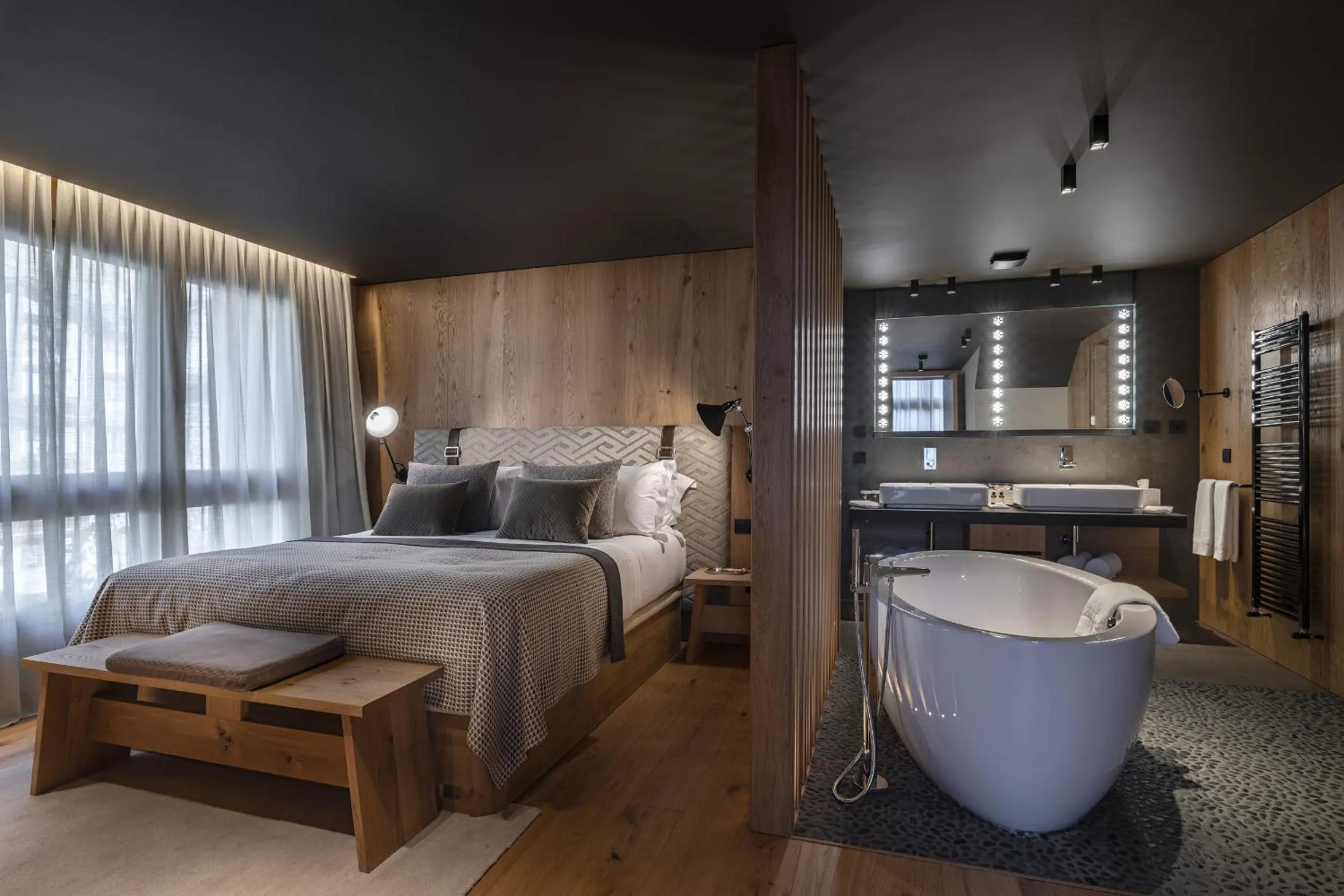 Bathroom, Bed in Sport Hotel Hermitage & Spa