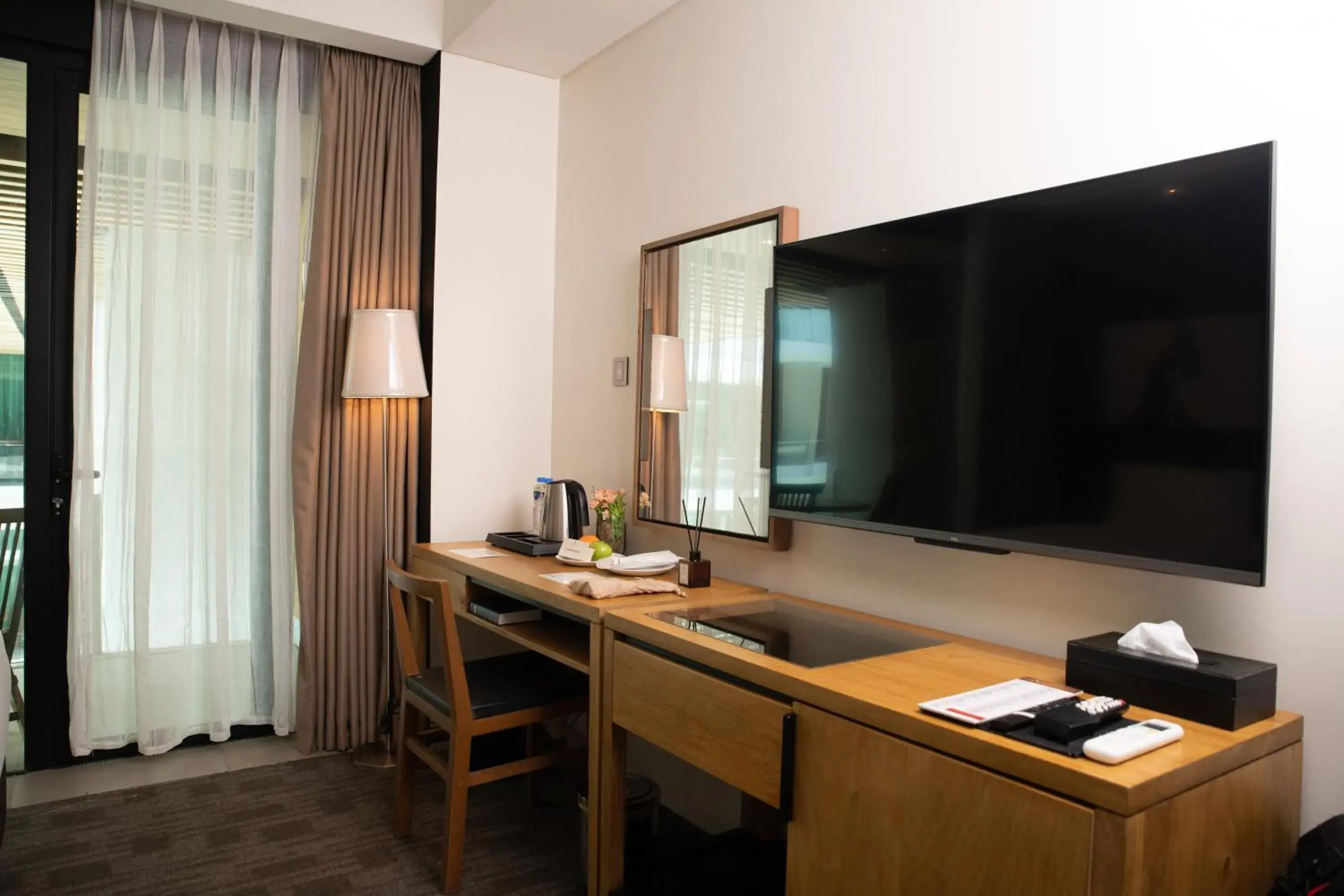 Deluxe Room in Escala Tagaytay Deluxe Room in Escala Tagaytay