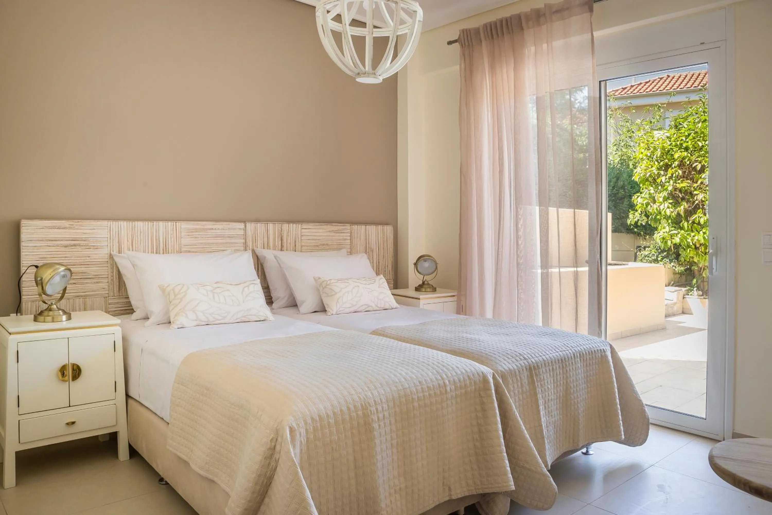 Bed in Meliti Waterfront Suites