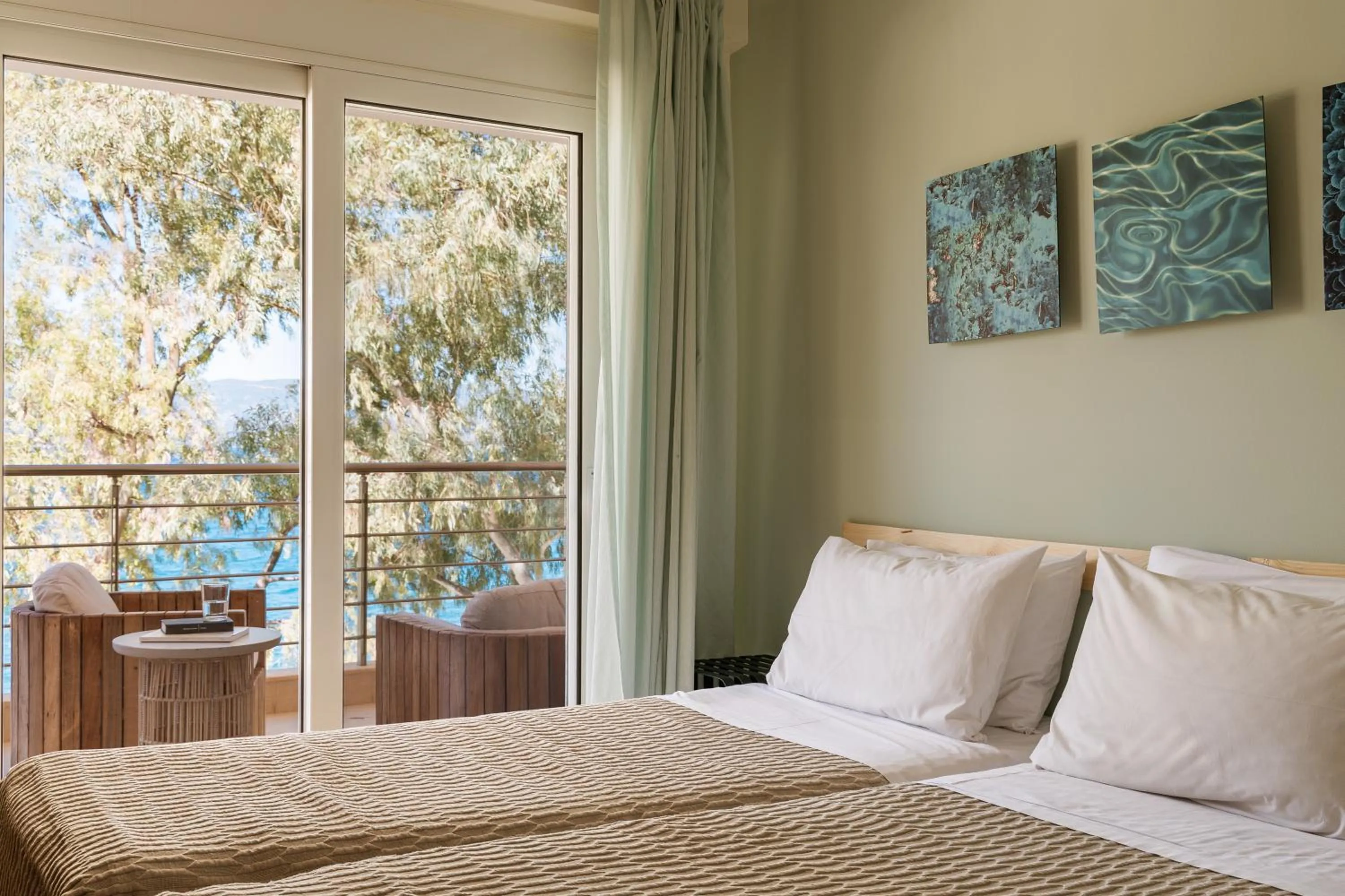 Beach, Bed in Meliti Waterfront Suites