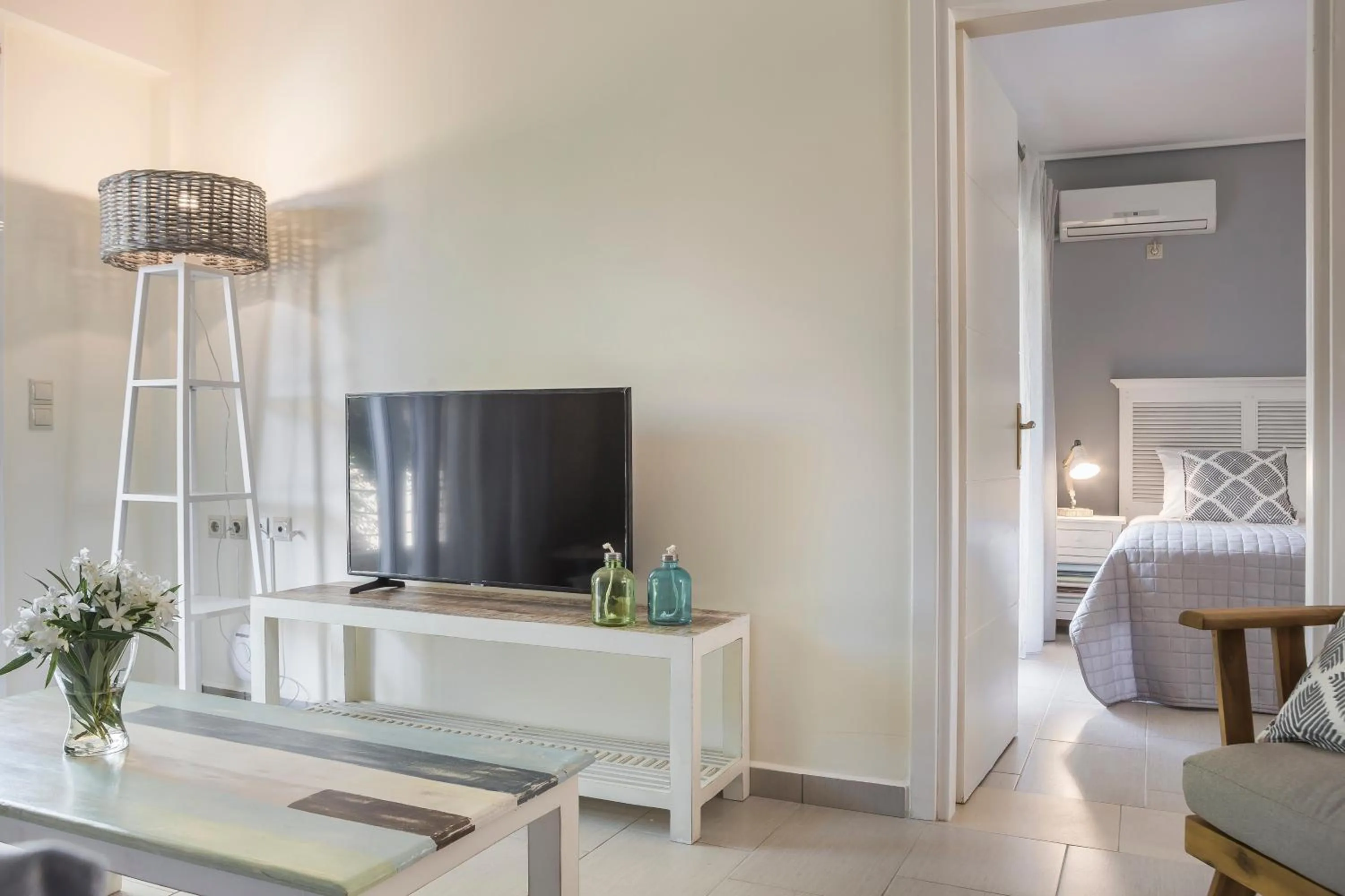 Bed in Meliti Waterfront Suites