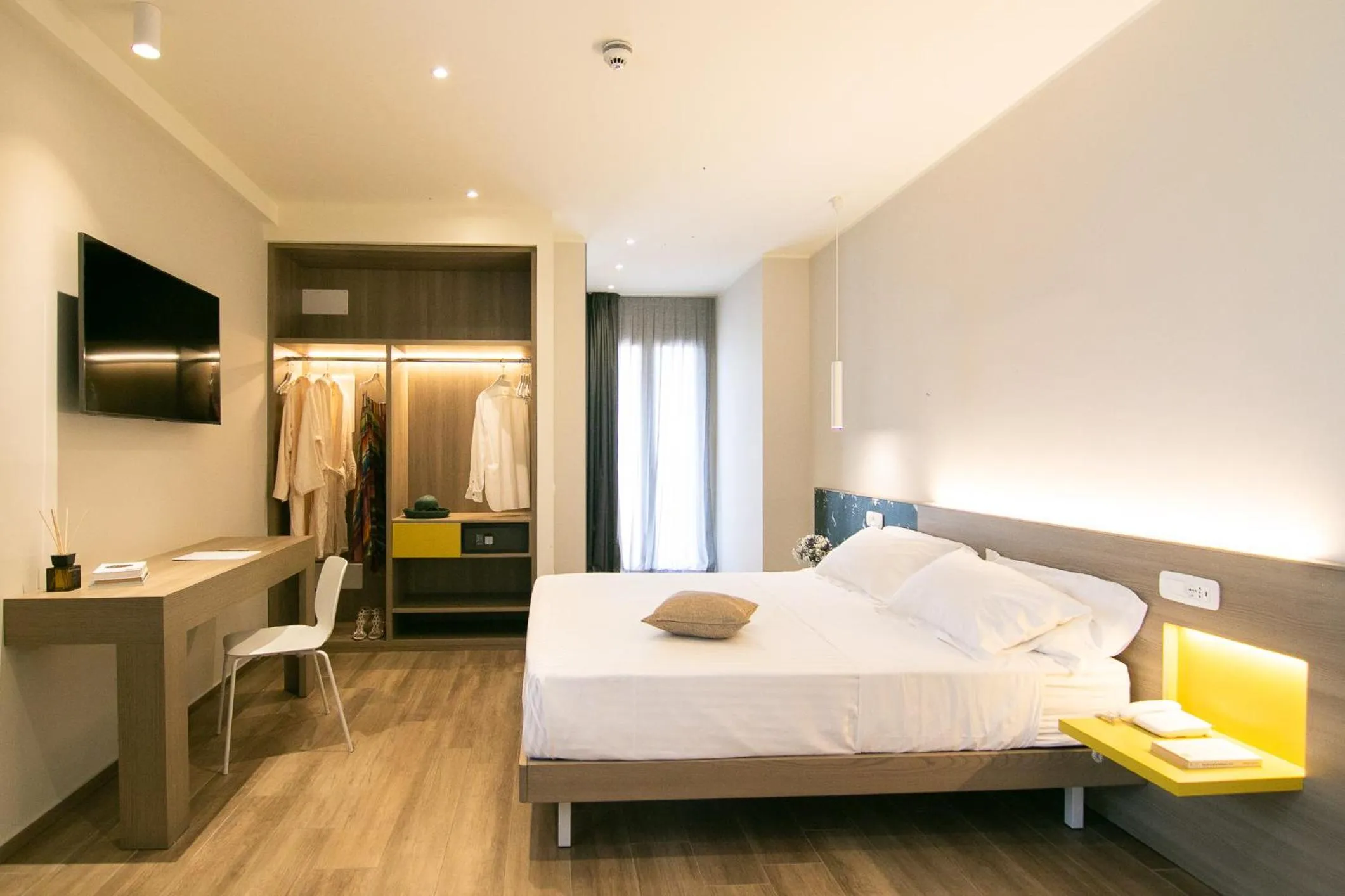 Bed in Hotel Hollywood