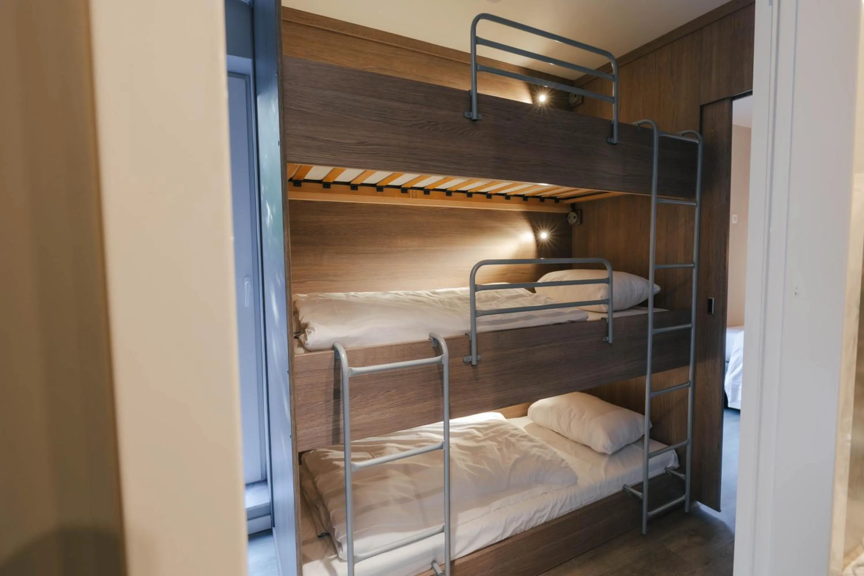 bunk bed, Bed in Green Resort Limburg
