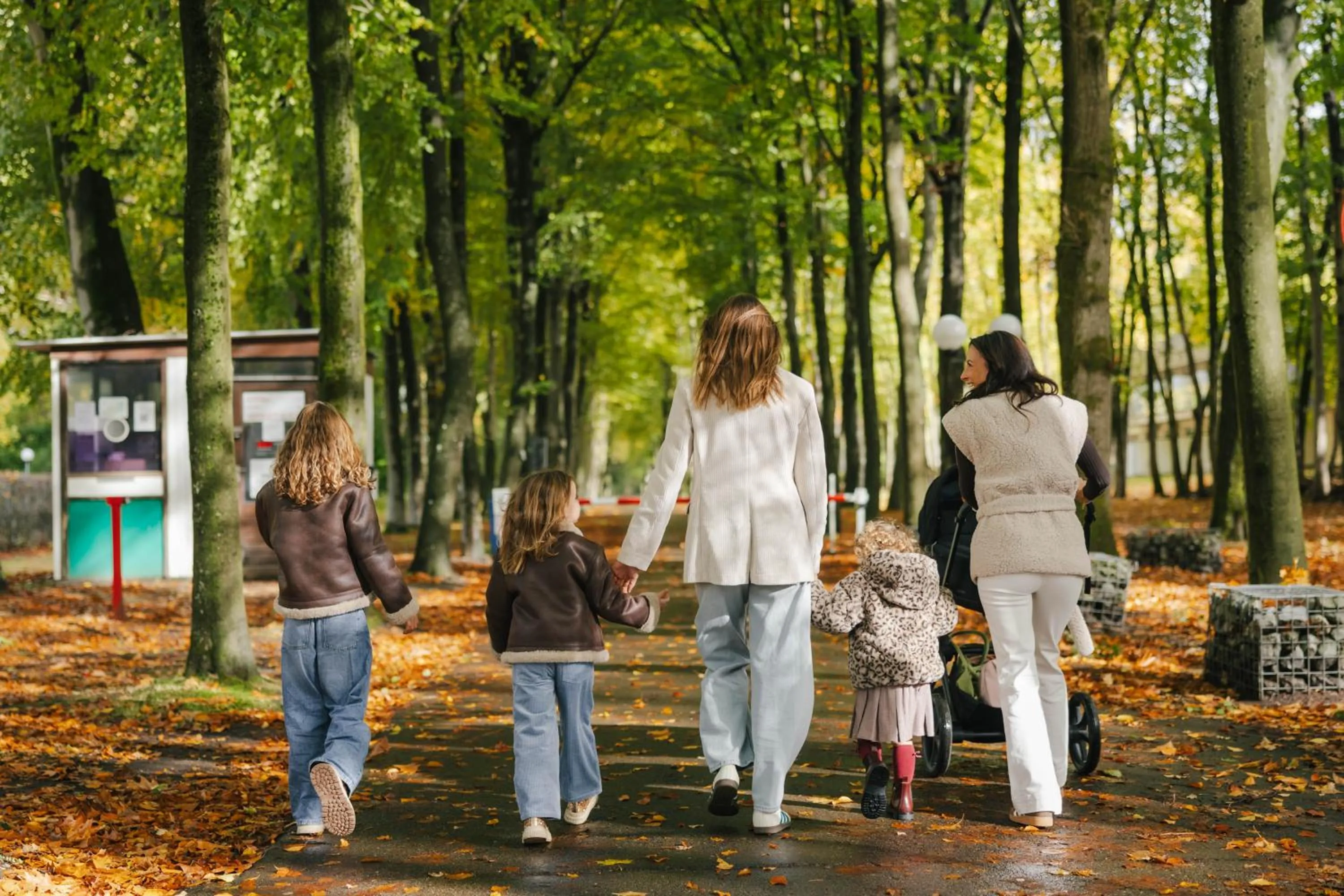 People in Green Resort Limburg