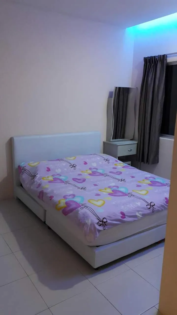 Bed in Rose Apartment Kea Farm