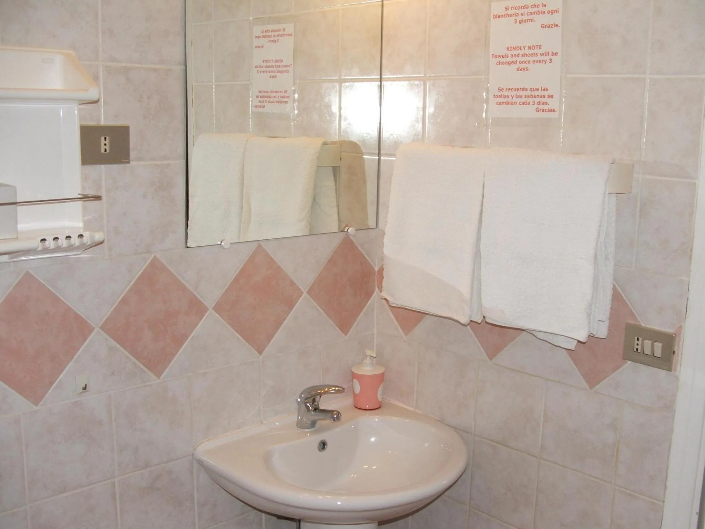 Bathroom in B&B La Cubanina