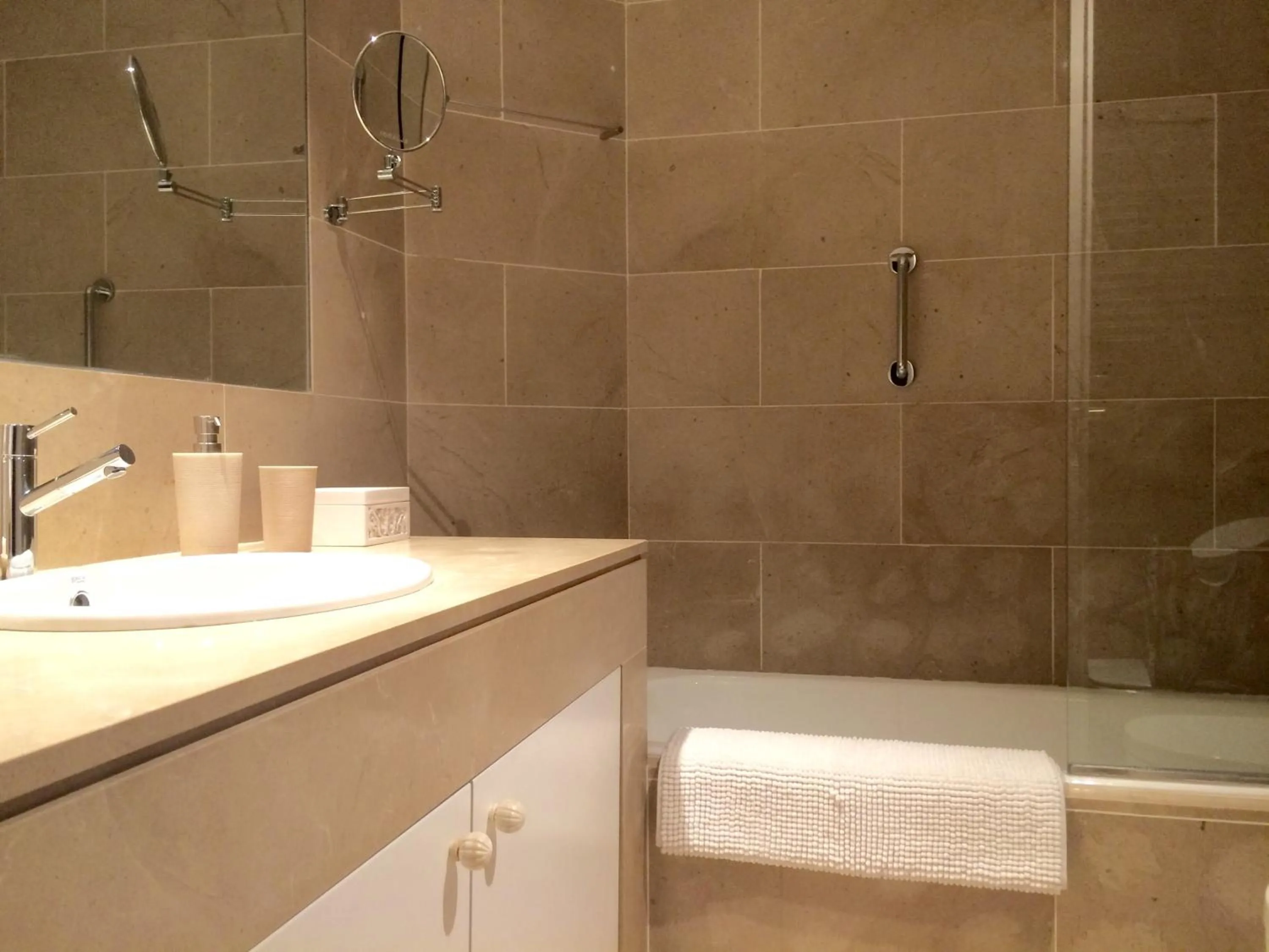 Passeig de Gracia Apartment