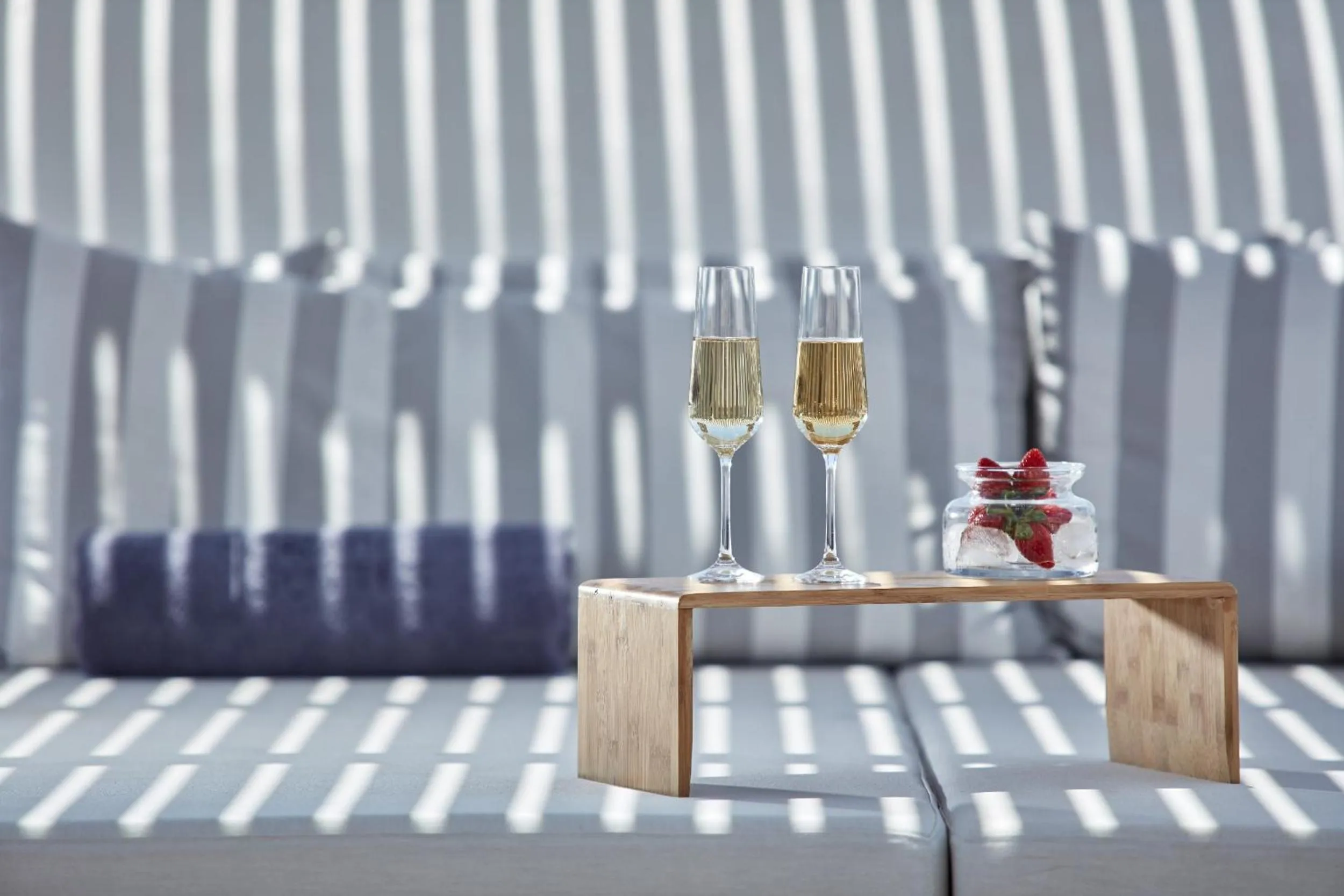 Area and facilities in Orabel Suites Santorini (Adults Only)