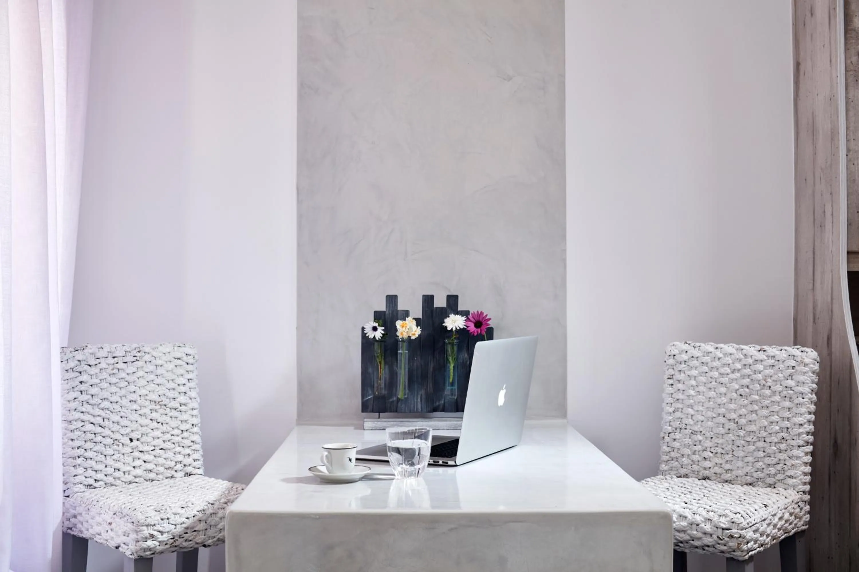 Decorative detail in Orabel Suites Santorini (Adults Only)