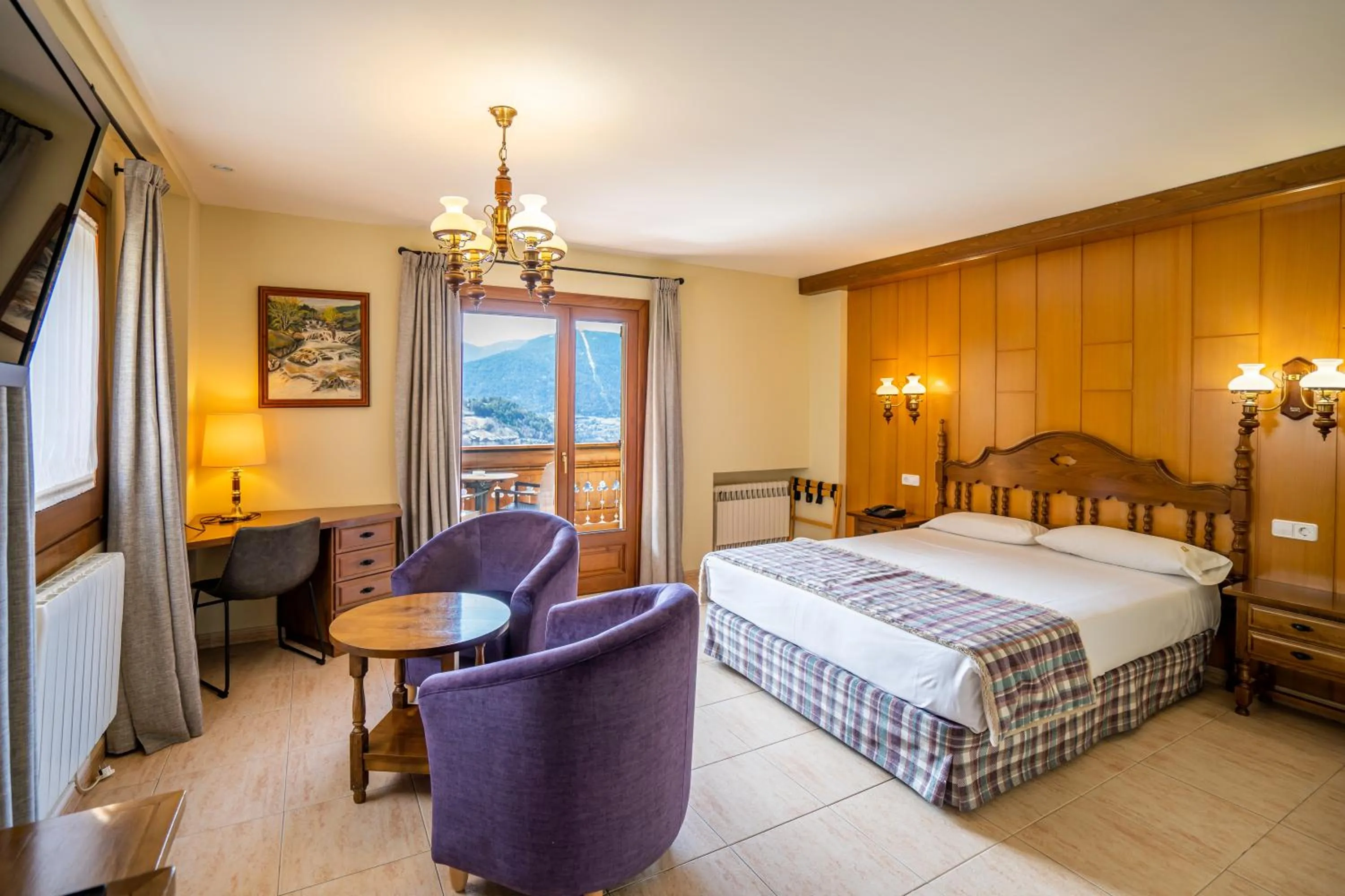 Triple Room in Abba Ordino Babot Hotel