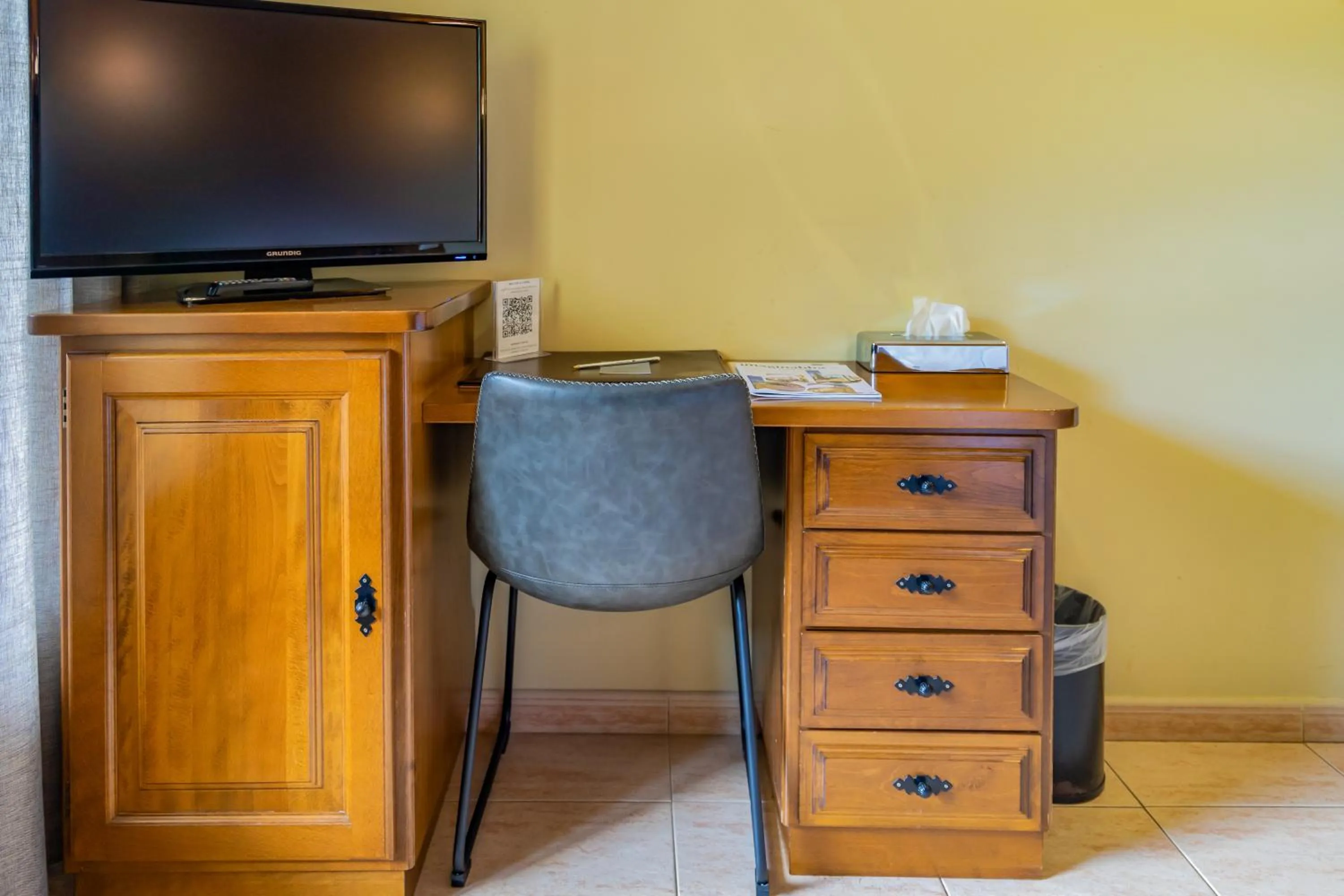 TV and multimedia in Abba Ordino Babot Hotel