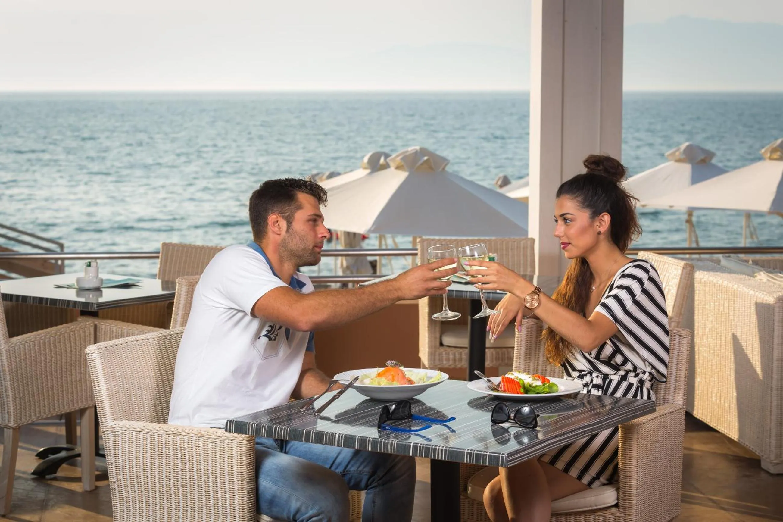Restaurant/places to eat in Acharavi Beach Hotel