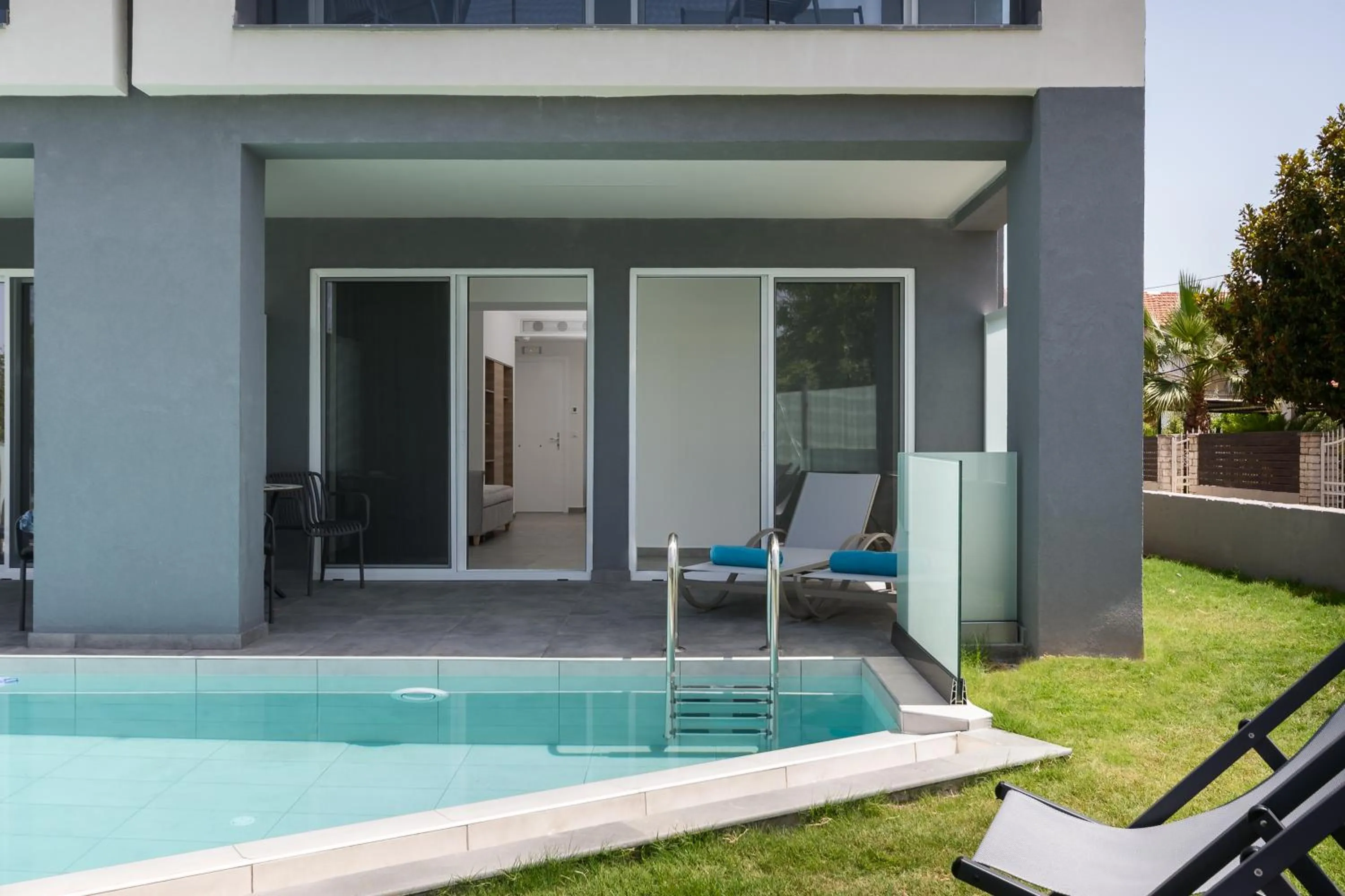 Swimming pool in Acharavi Beach Hotel