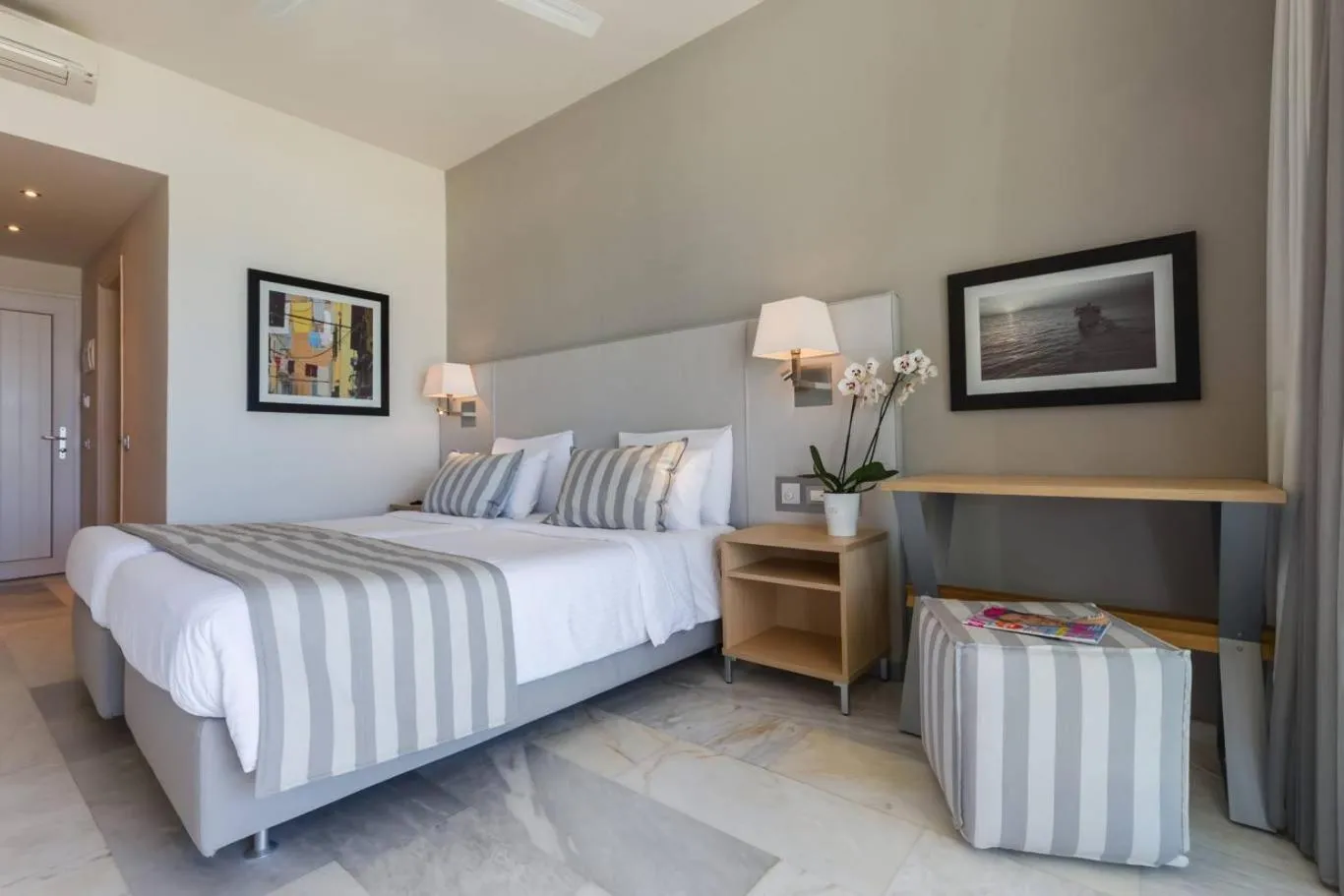 Bed in Acharavi Beach Hotel