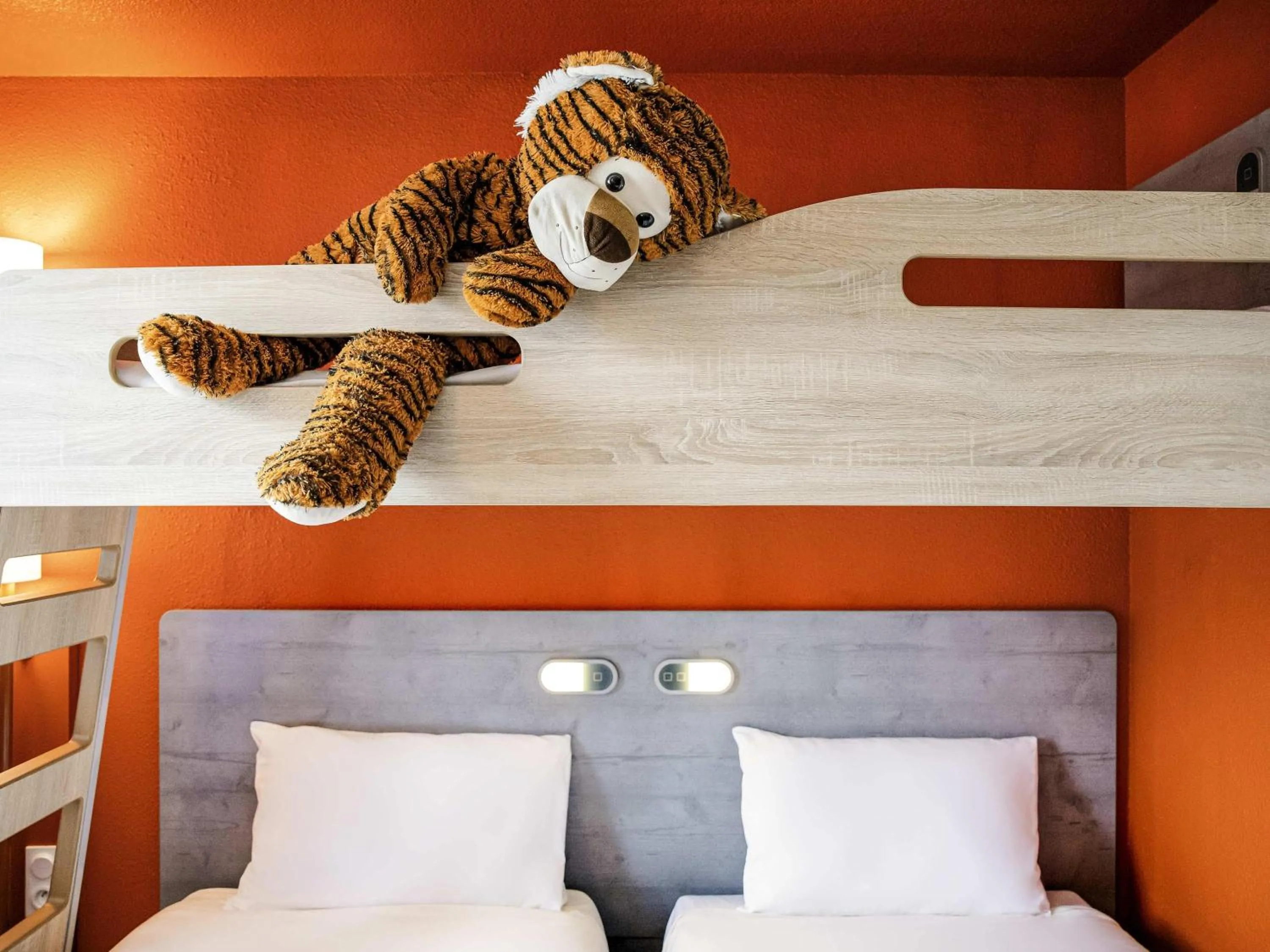 Bedroom, Bed in Ibis Budget Perpignan Sud