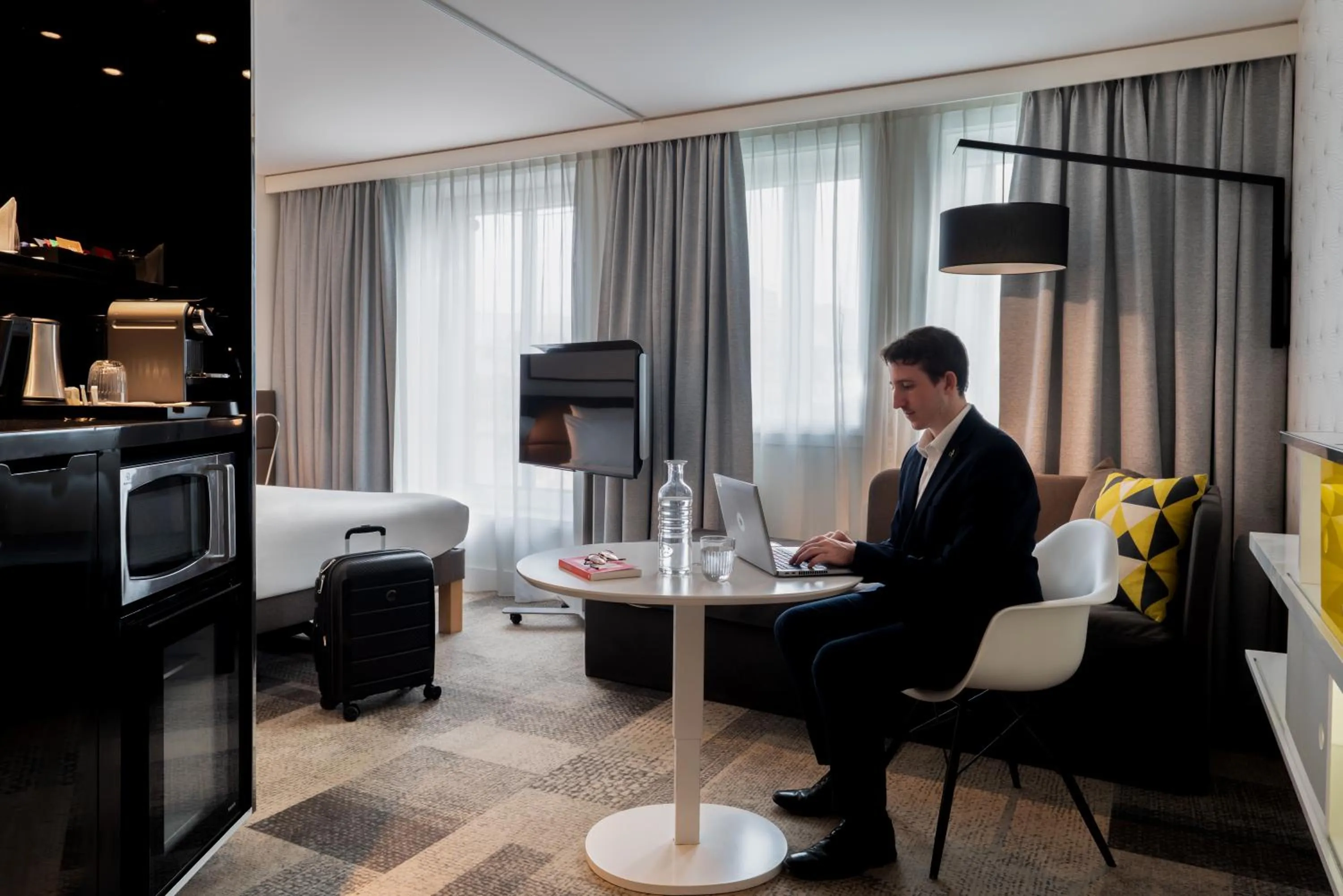 Photo of the whole room in Novotel Suites Paris Expo Porte de Versailles