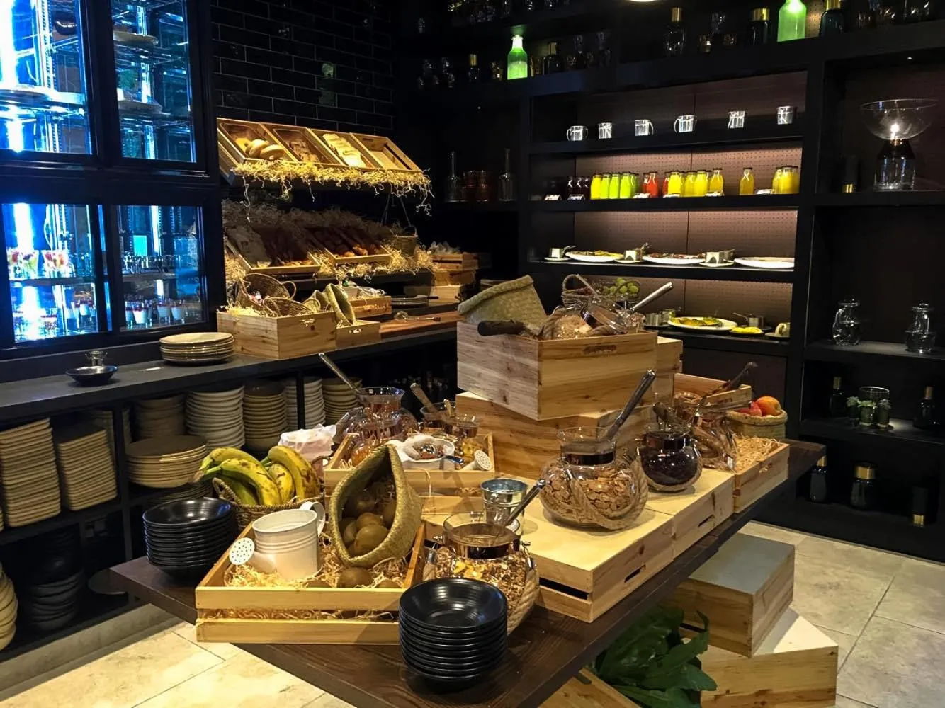 Restaurant/places to eat in Sofitel Wellington