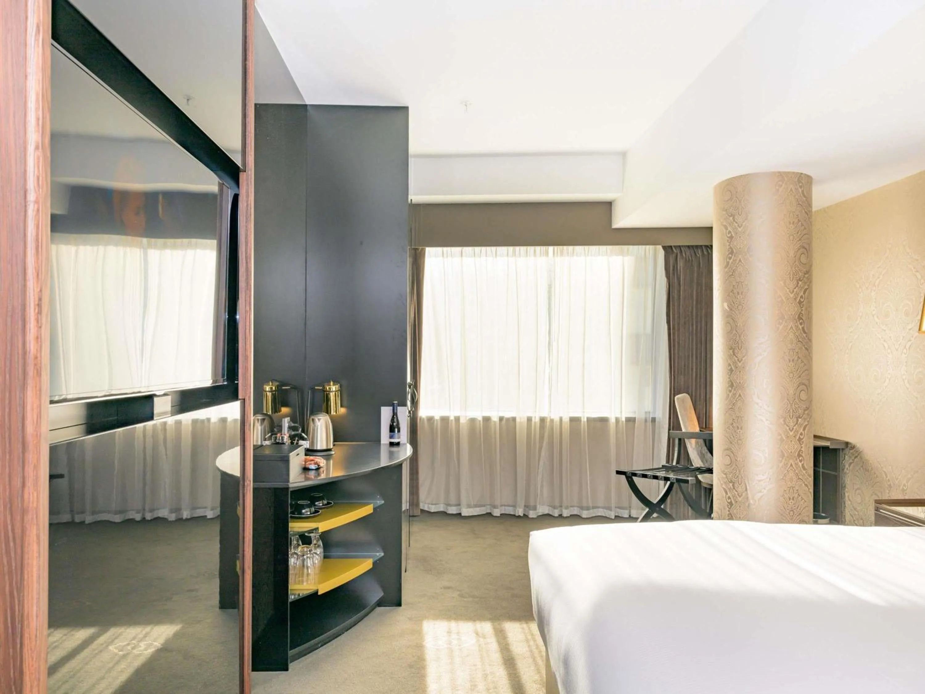 Bedroom, Bed in Sofitel Wellington