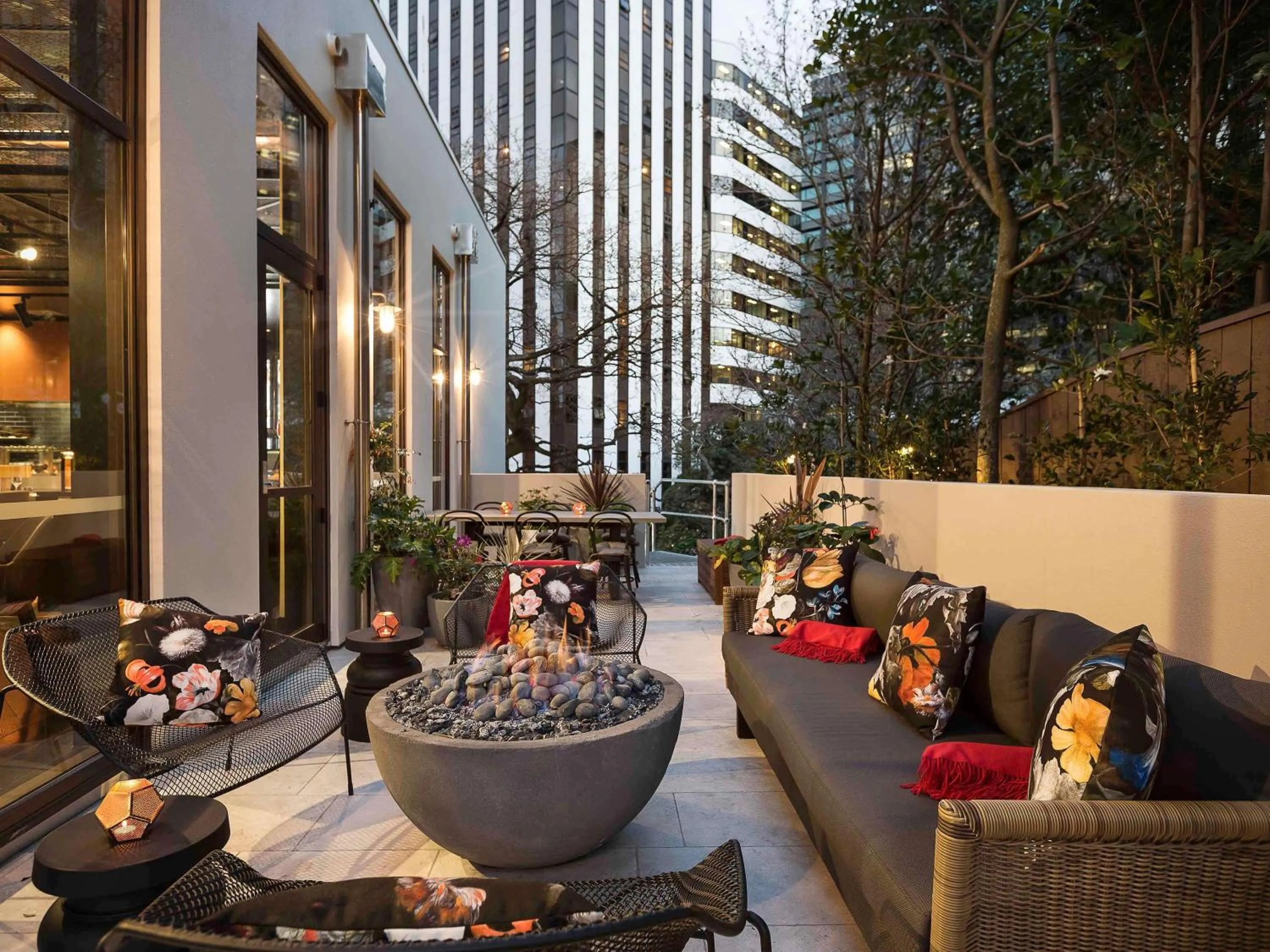 Restaurant/places to eat in Sofitel Wellington