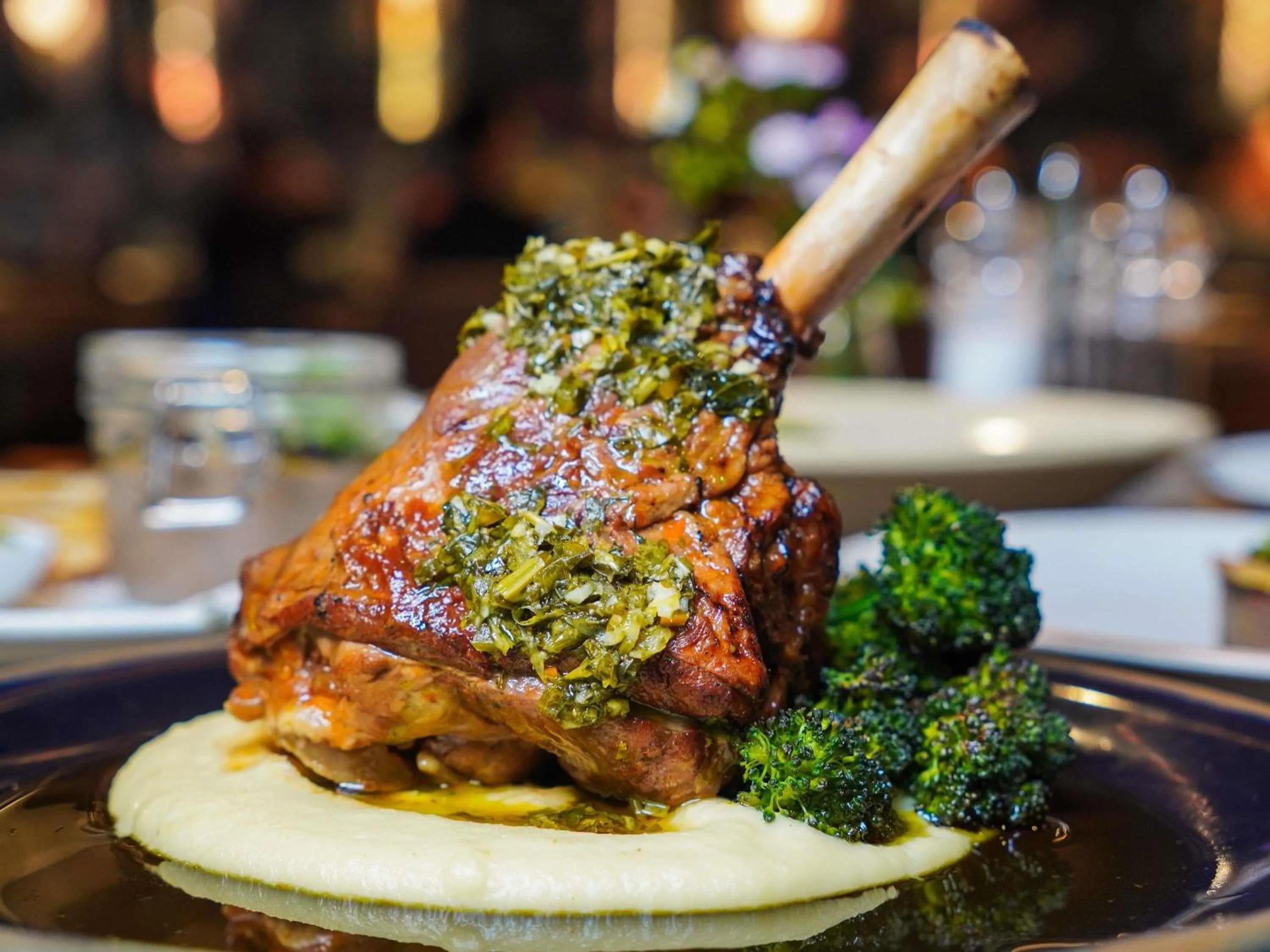 Restaurant/places to eat in Sofitel Wellington